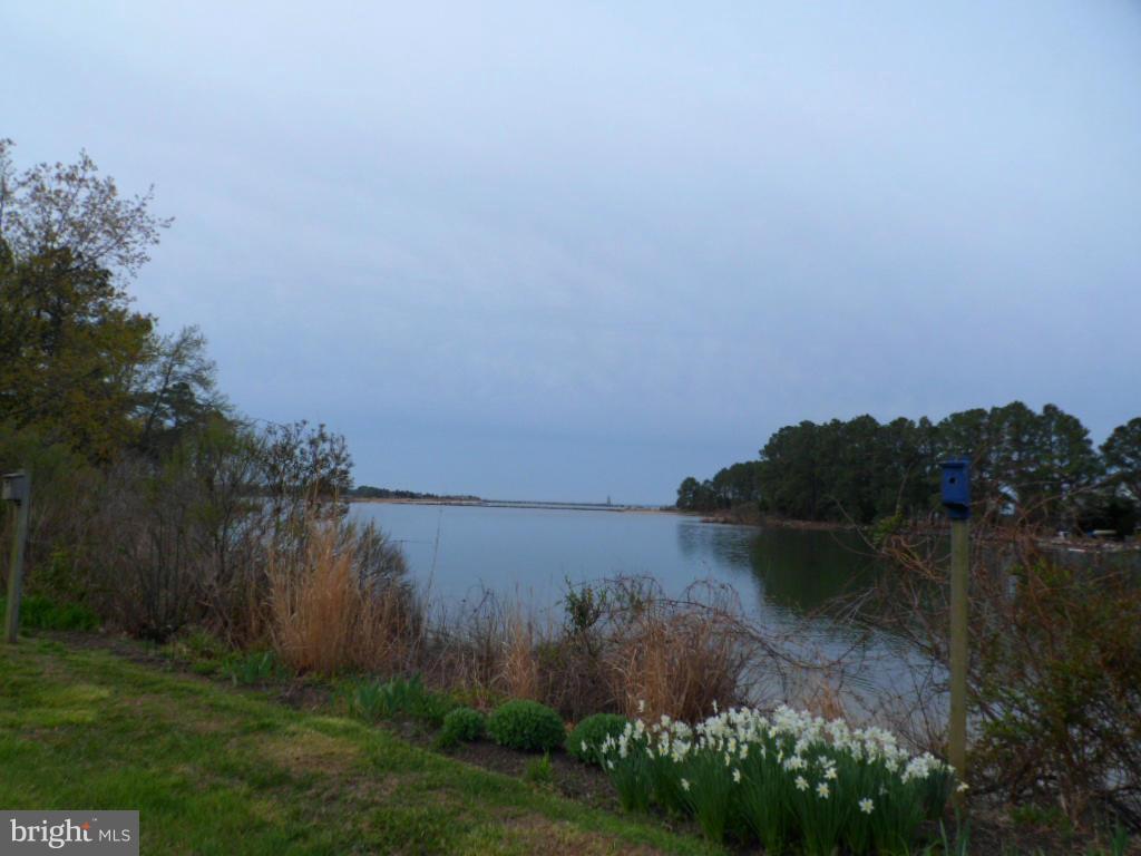 LANDINGS AT PINEY POINT - Residential Lease