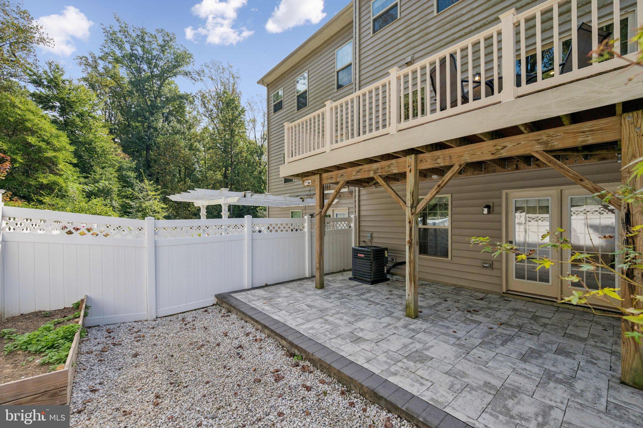 1738 WHITEHALL DRIVE