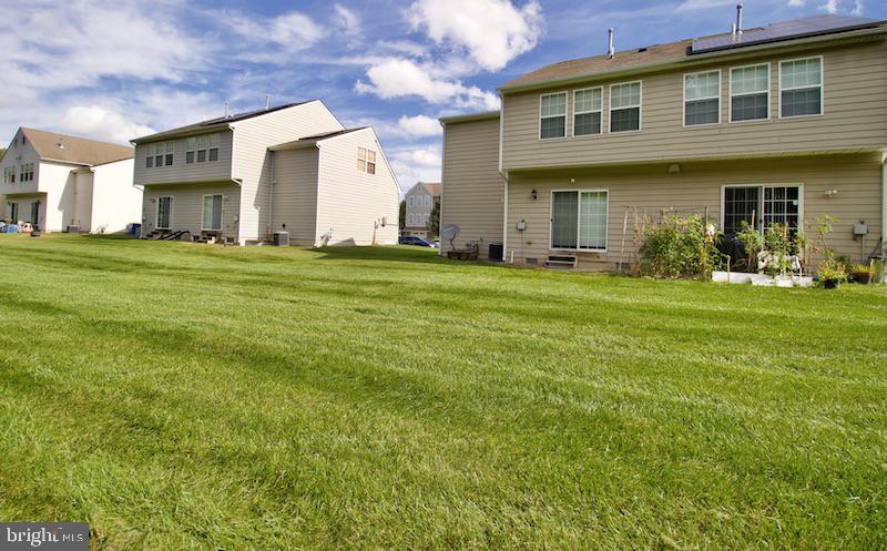 LEXINGTON GLEN - Residential