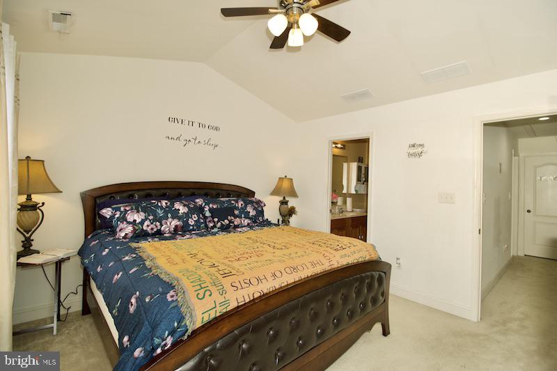 LEXINGTON GLEN - Residential