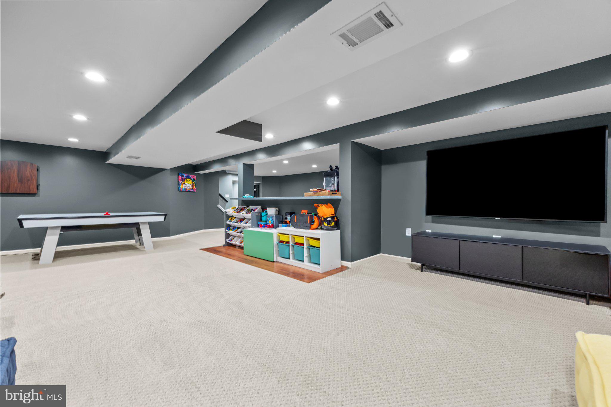 CENTENNIAL VILLAGE - Residential