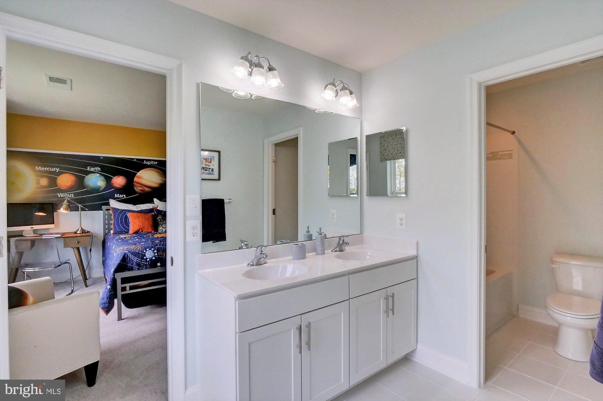 BROOKFIELD - Residential