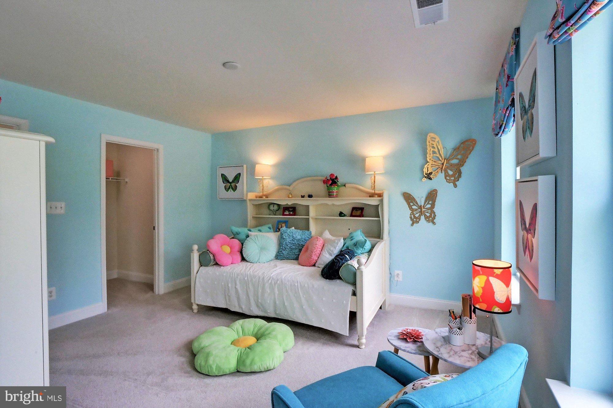 BROOKFIELD - Residential