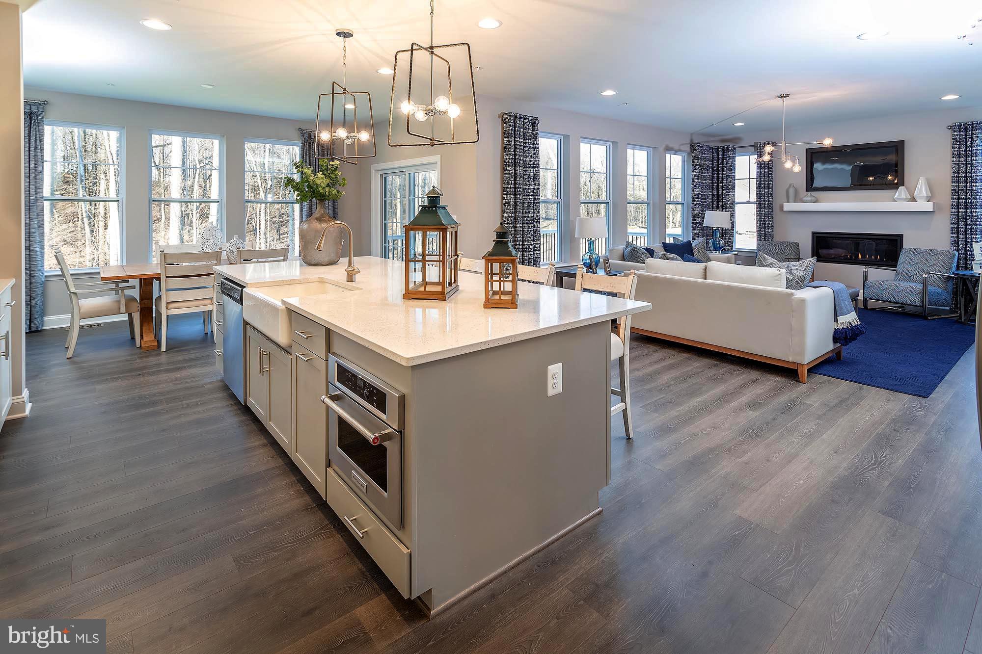 BROOKFIELD - Residential