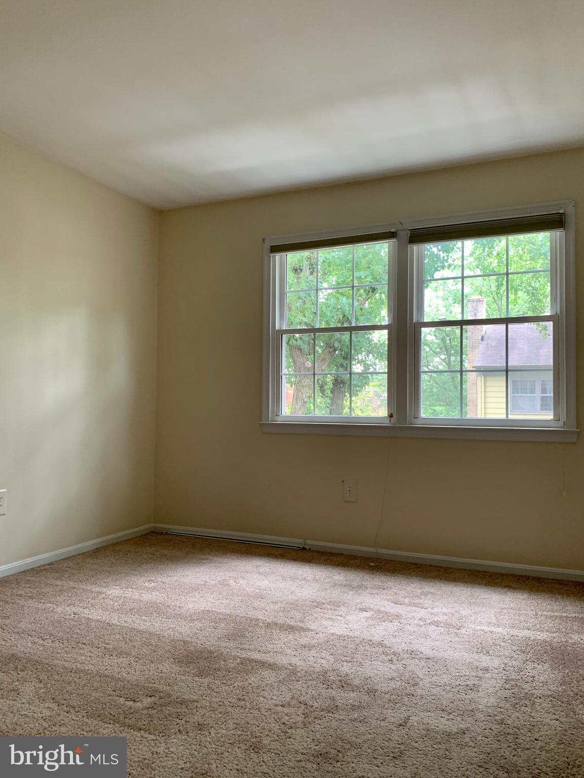 KINGS PARK WEST - Residential Lease