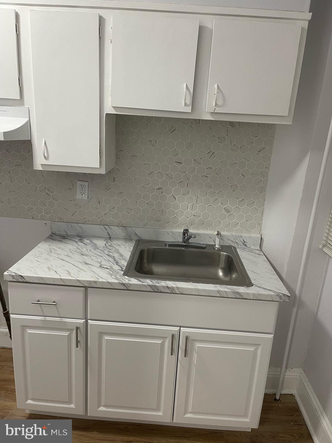 2207 W LAFAYETTE AVENUE