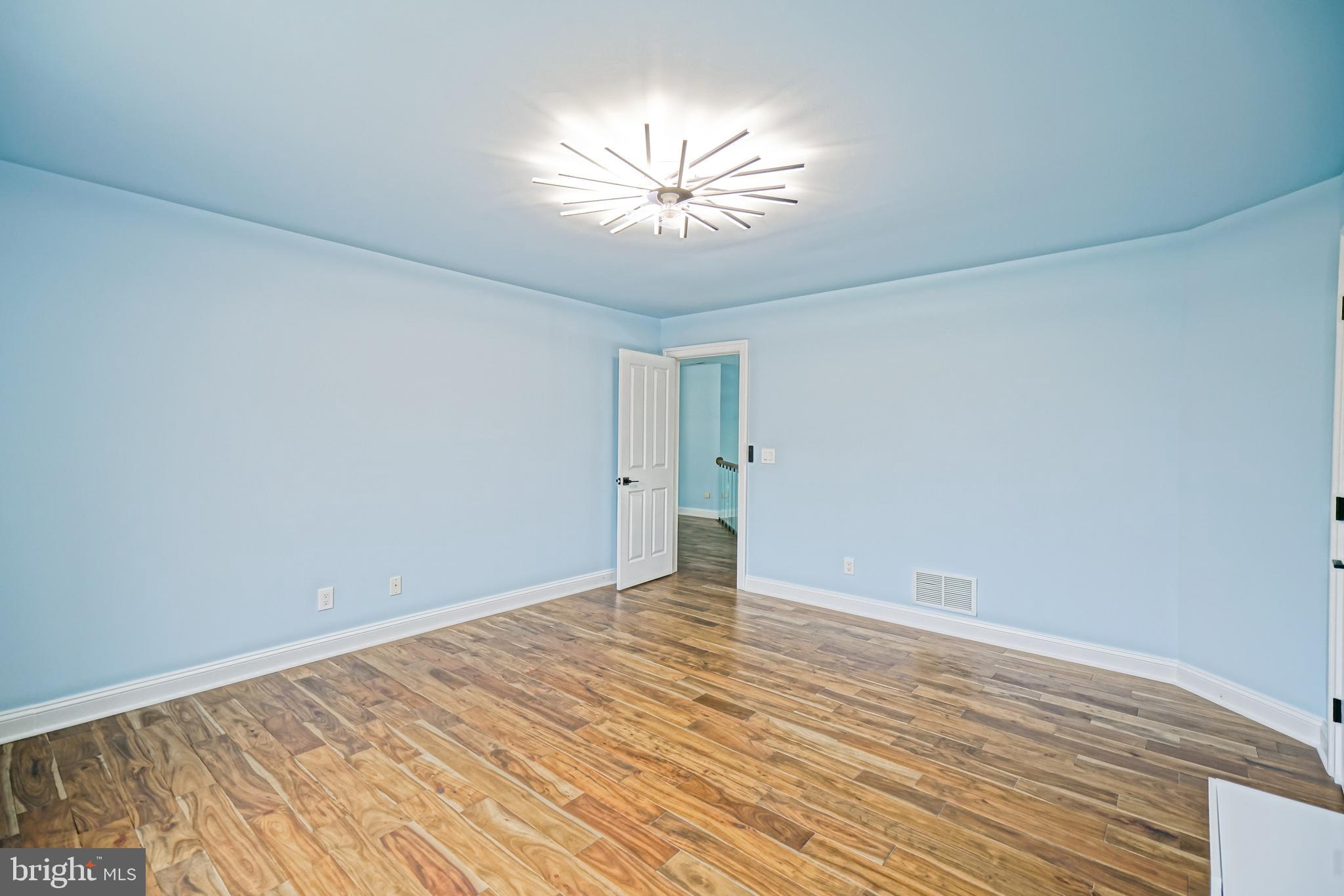 KINGS CREEK CC - Residential