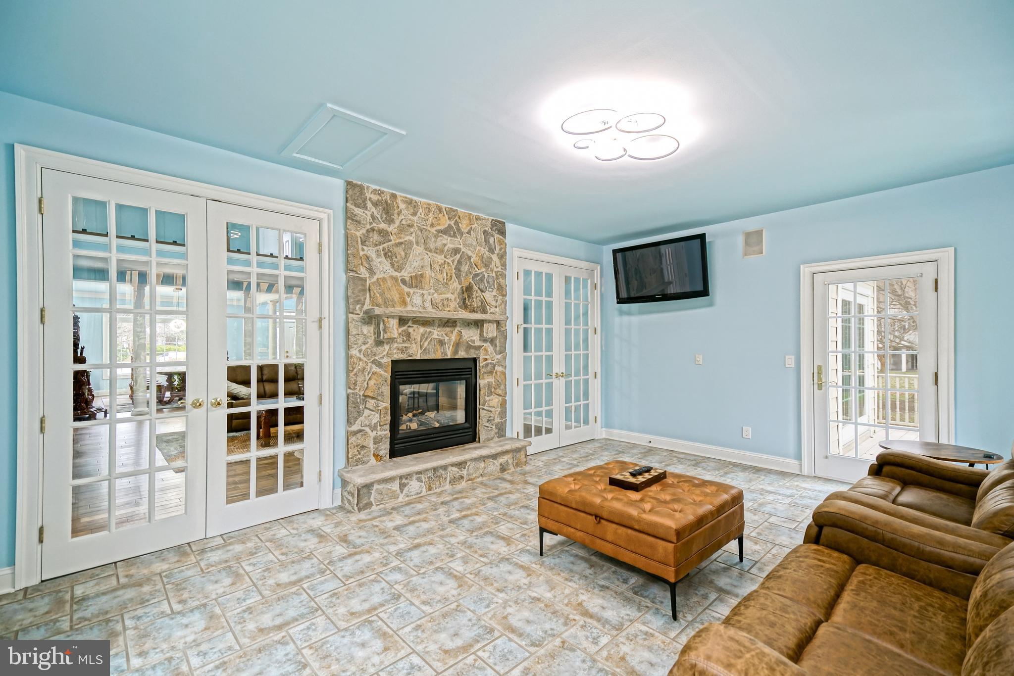 KINGS CREEK CC - Residential