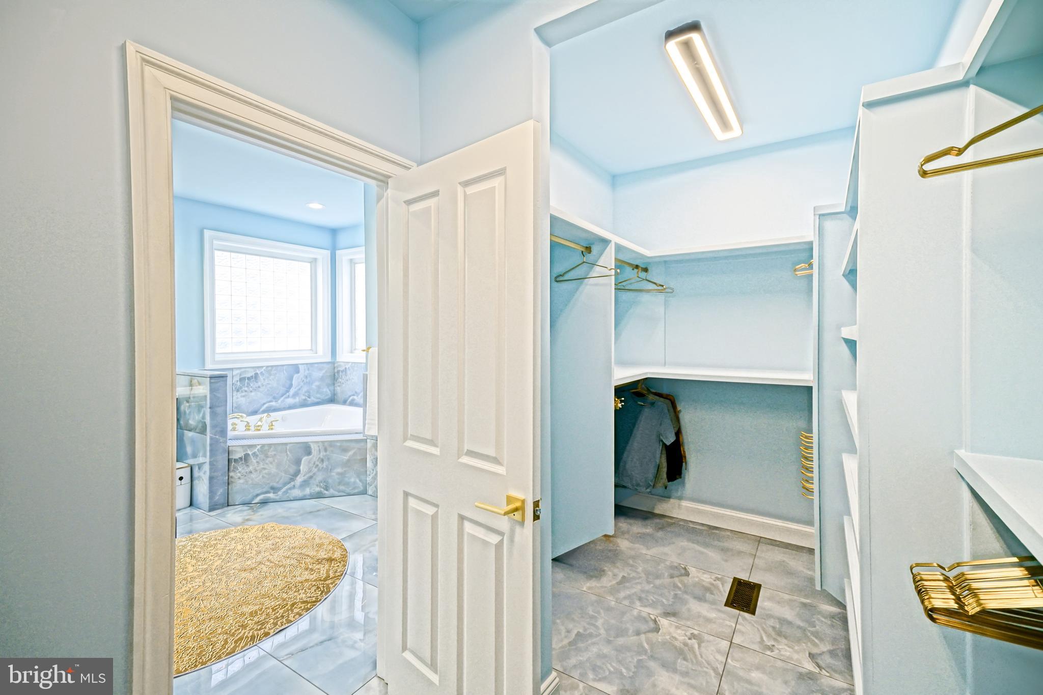 KINGS CREEK CC - Residential