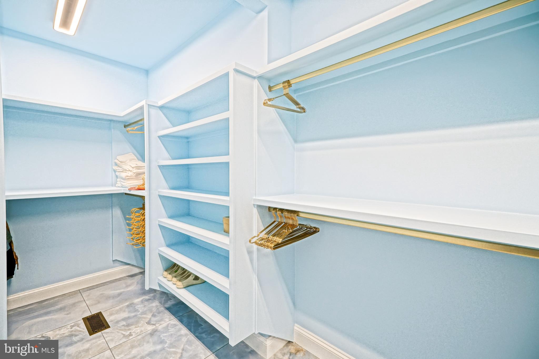 KINGS CREEK CC - Residential