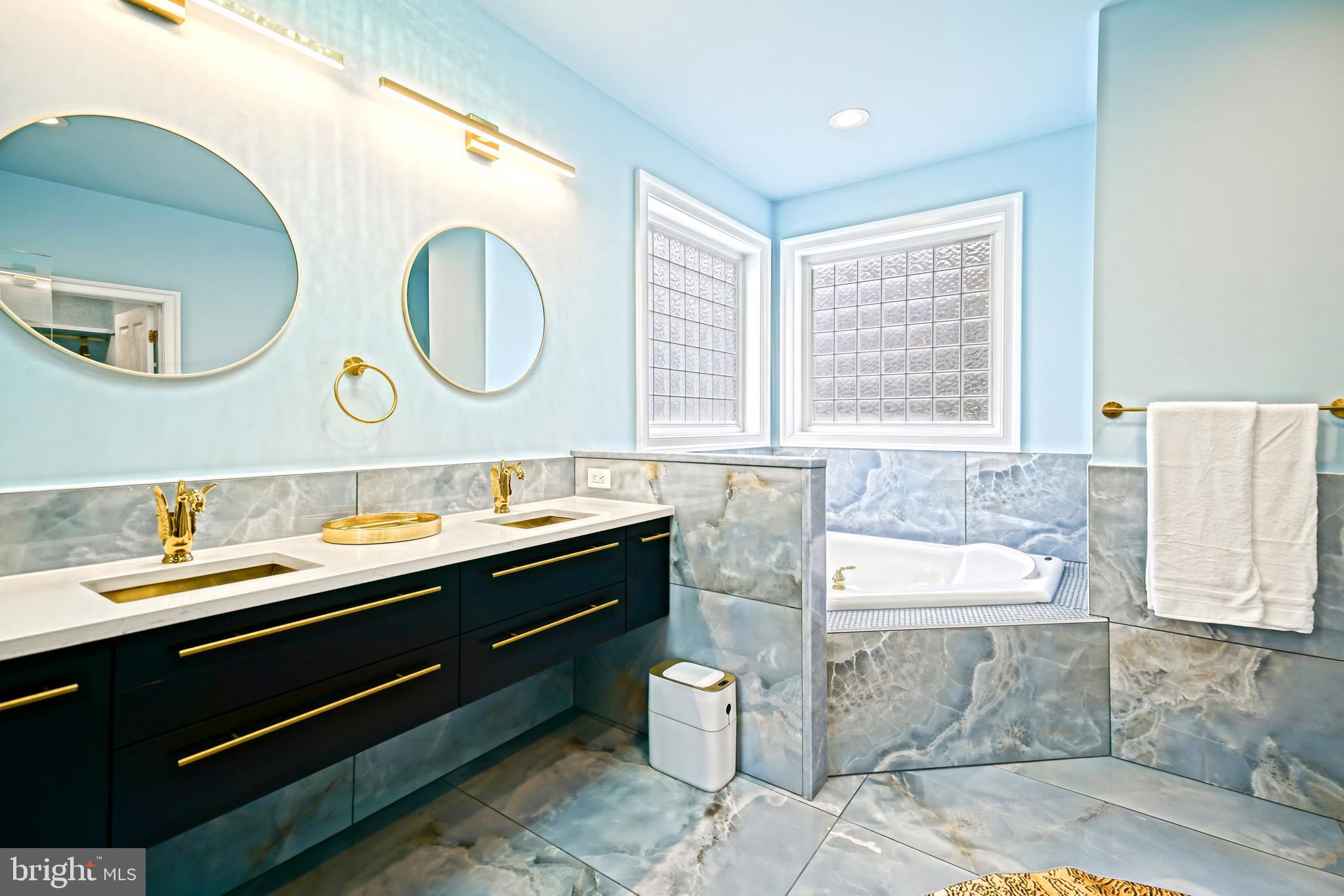 KINGS CREEK CC - Residential