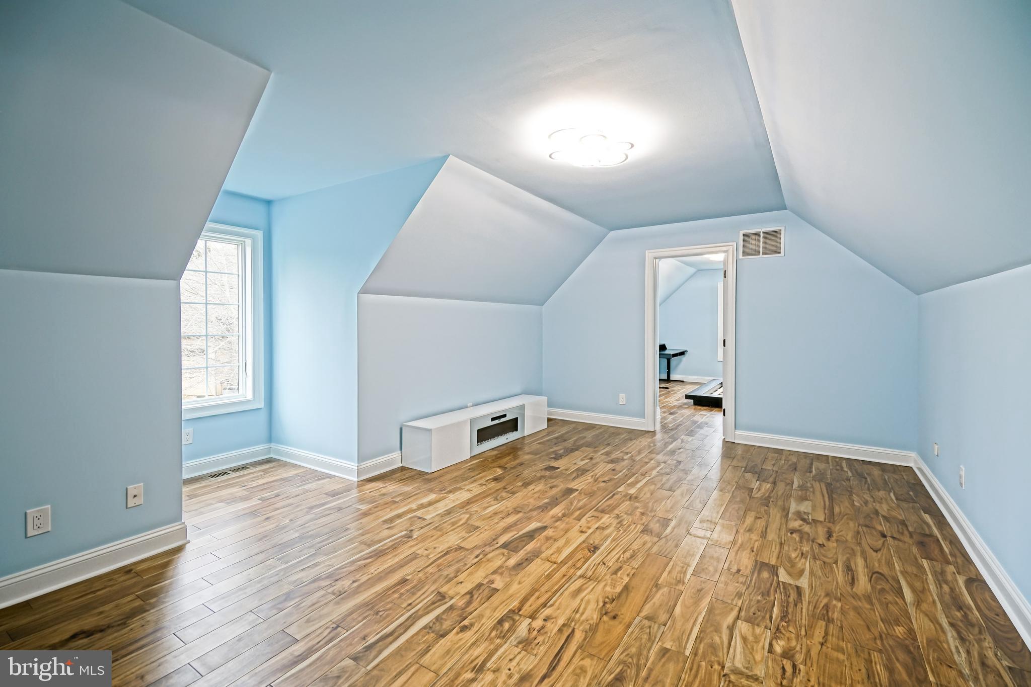 KINGS CREEK CC - Residential