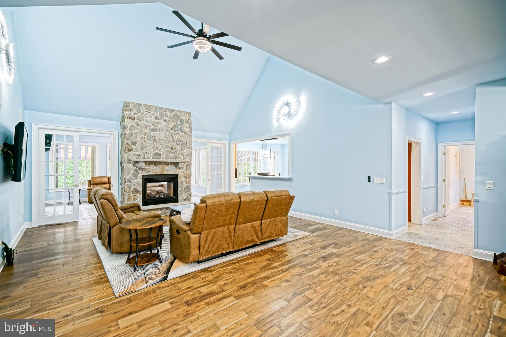 KINGS CREEK CC - Residential