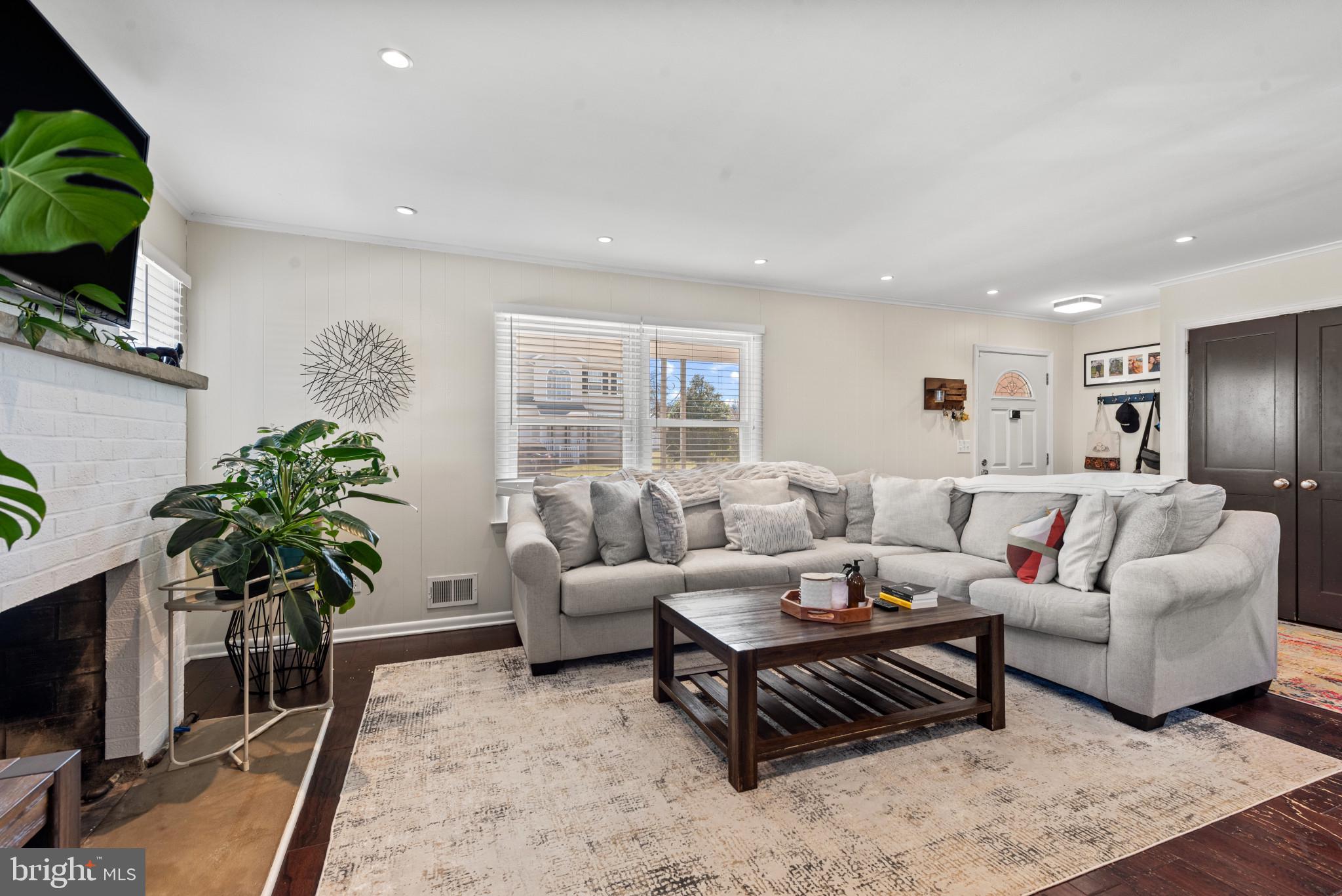 TIMONIUM HEIGHTS - Residential Lease