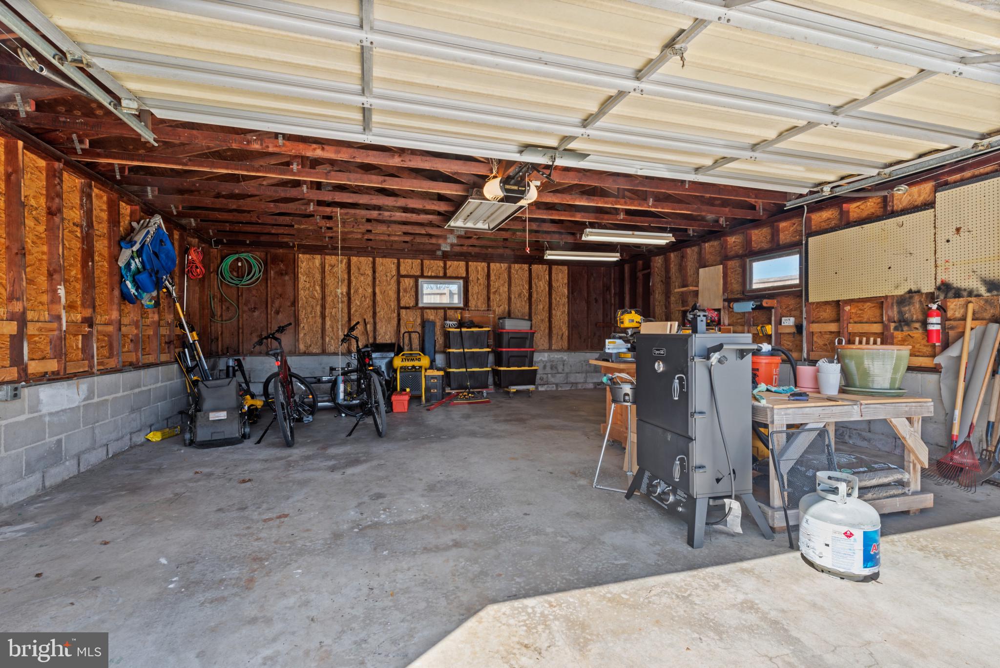 TIMONIUM HEIGHTS - Residential Lease