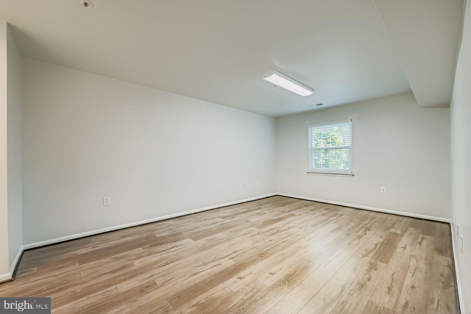 MONTGOMERY RUN - Residential