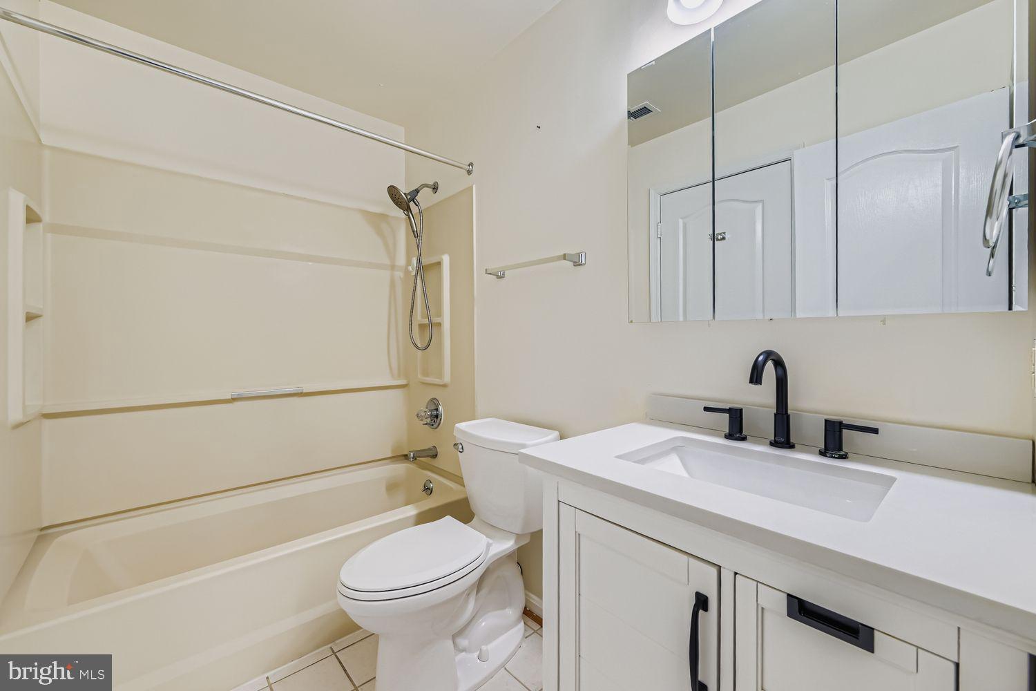 MONTGOMERY RUN - Residential