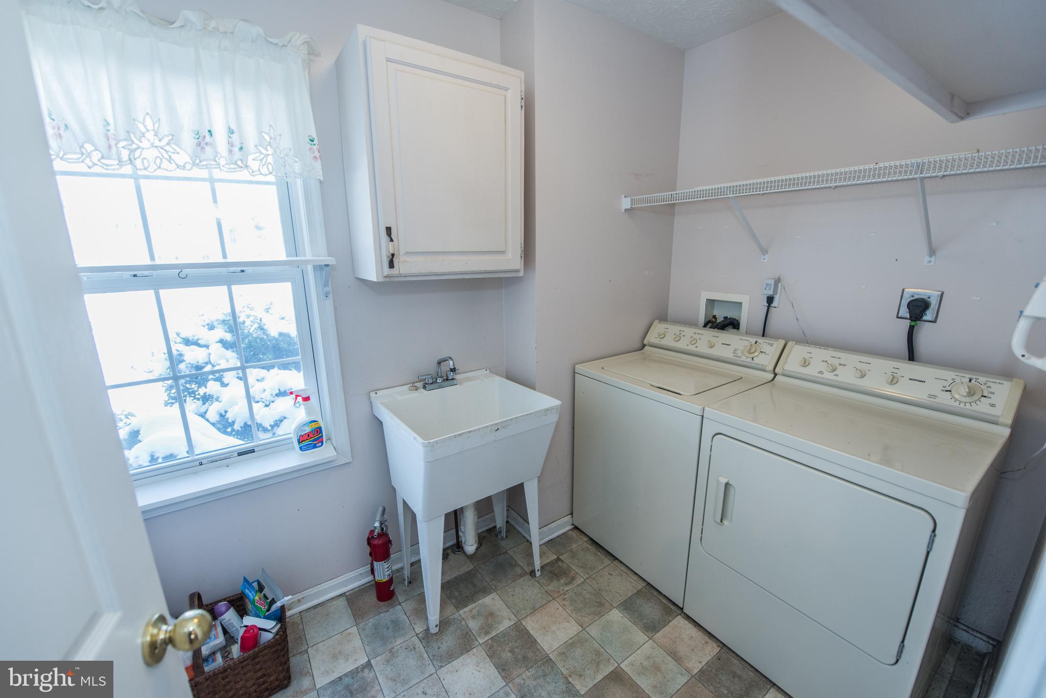 THE CORNERS AT ARDEN - Residential