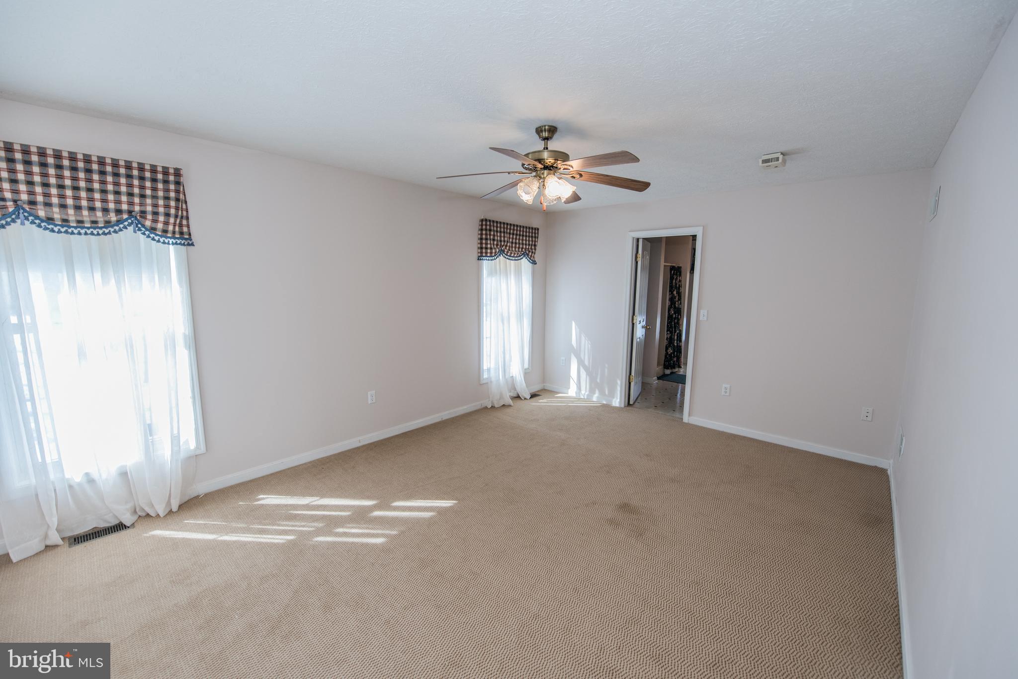 THE CORNERS AT ARDEN - Residential