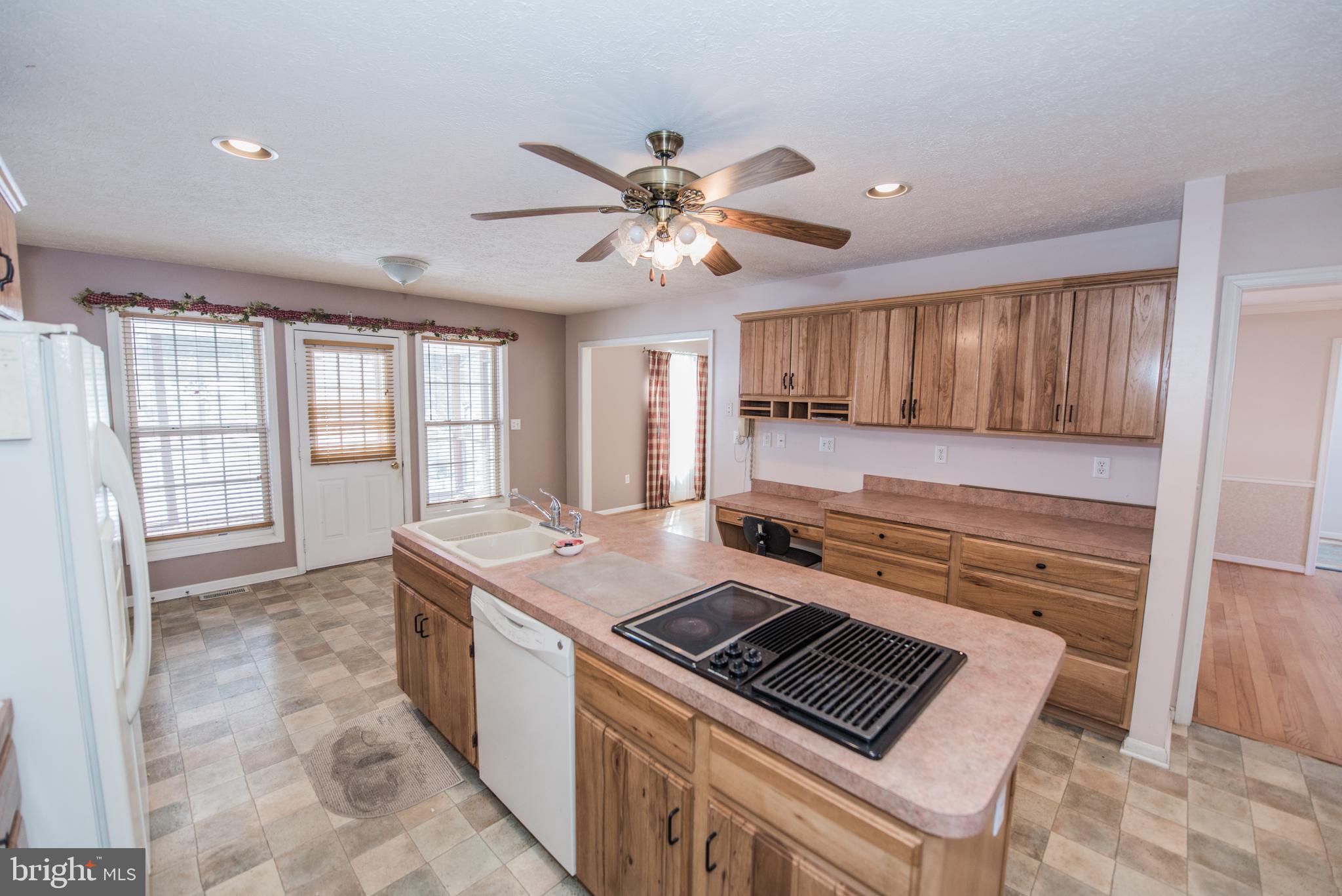 THE CORNERS AT ARDEN - Residential