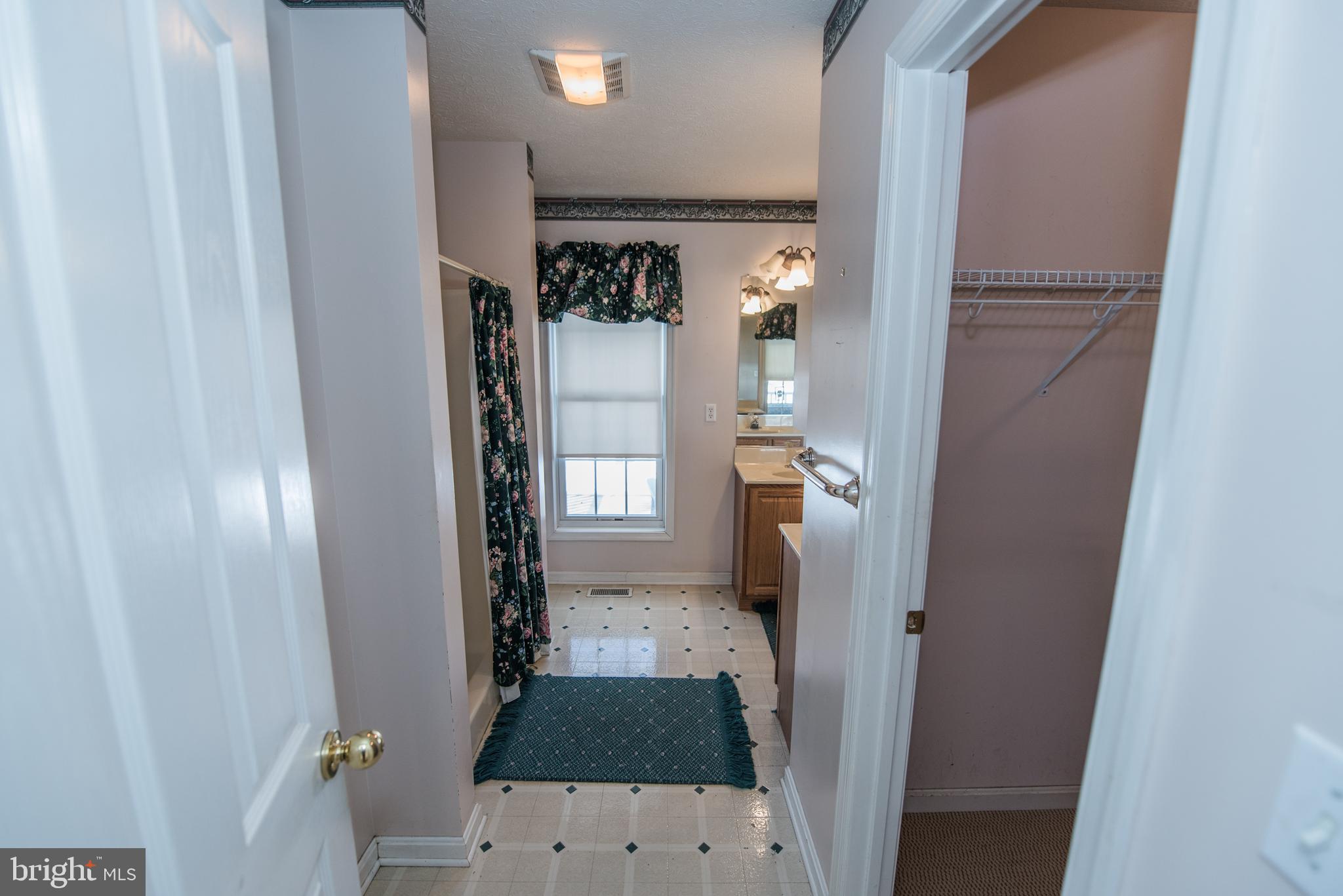 THE CORNERS AT ARDEN - Residential