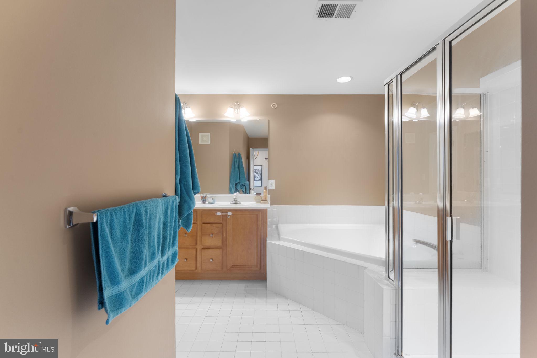 STONE SPRINGS CONDOMINIUMS - Residential