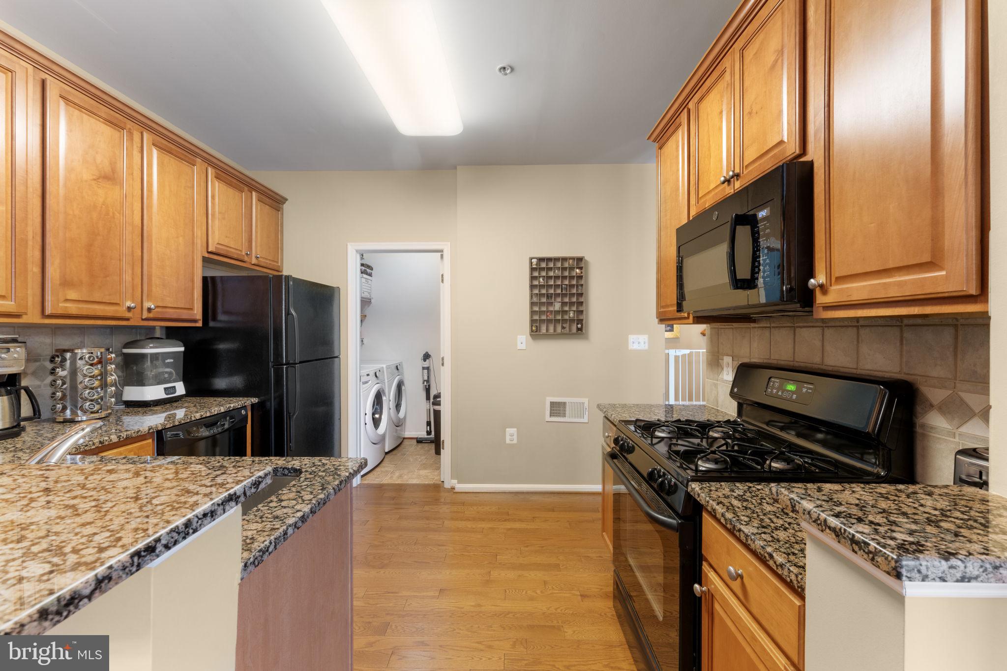 STONE SPRINGS CONDOMINIUMS - Residential