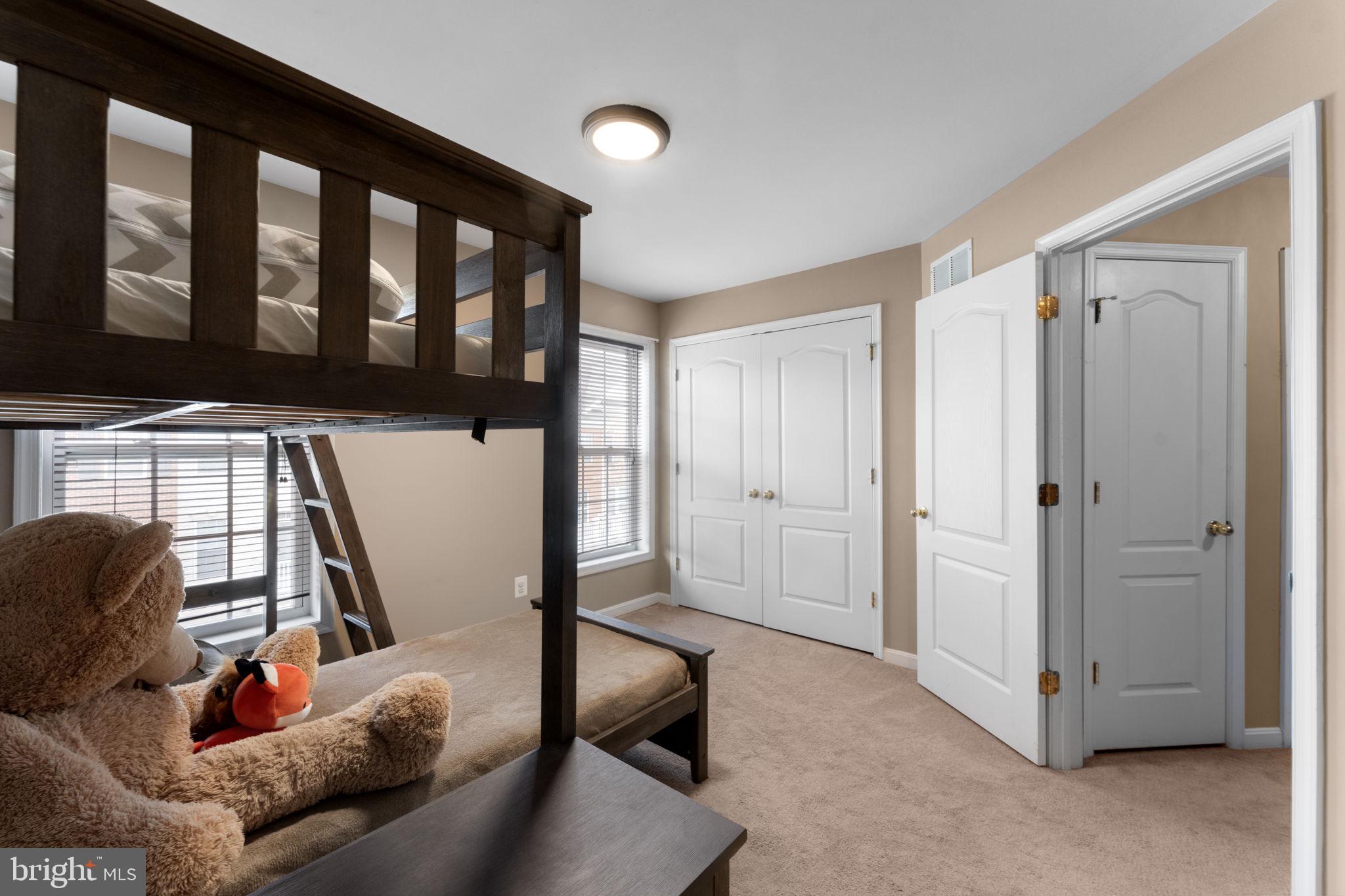 STONE SPRINGS CONDOMINIUMS - Residential