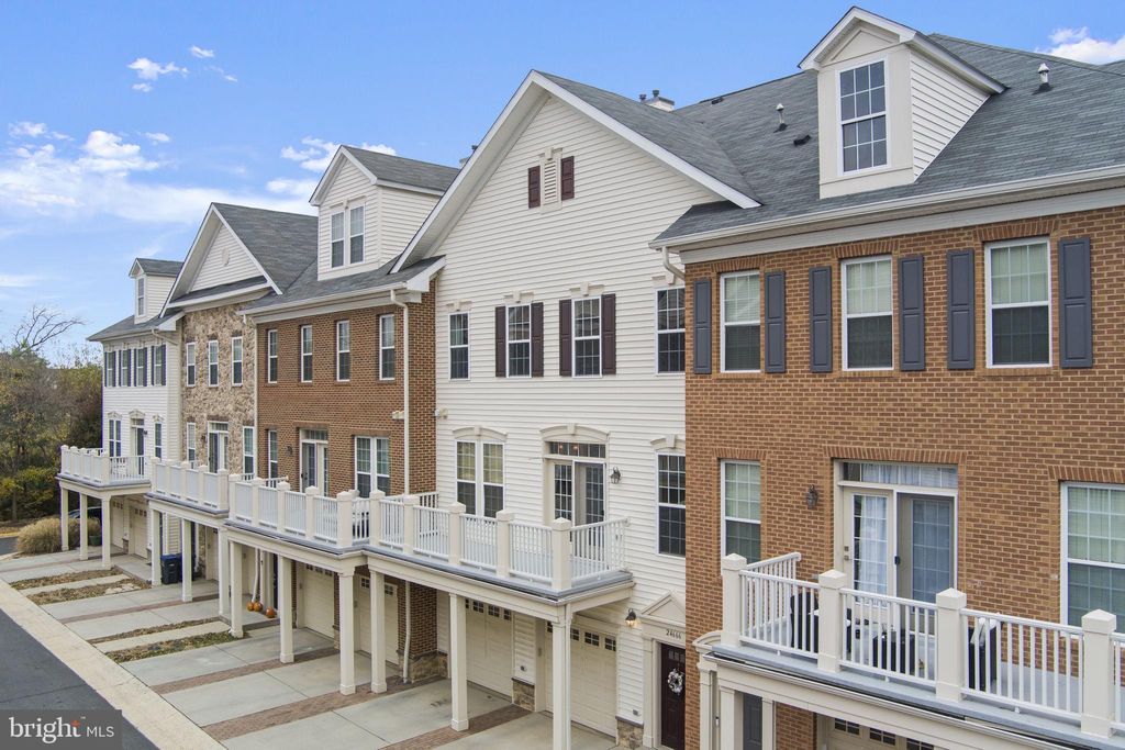 Photo of 24666 Buttonbush Terrace, ALDIE, VA 20105 (MLS # VALO2108550)