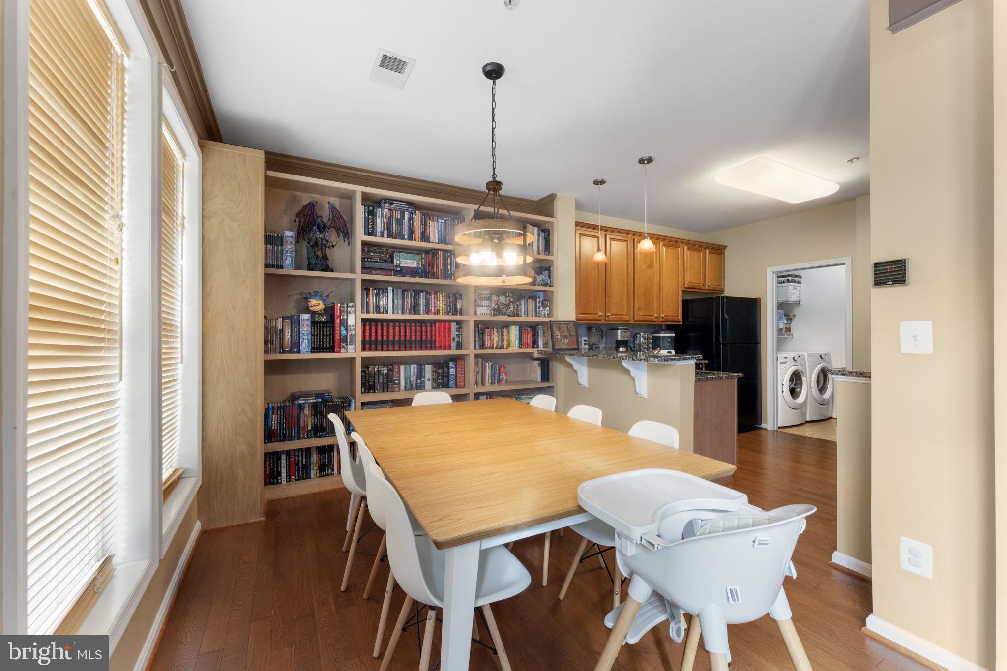 STONE SPRINGS CONDOMINIUMS - Residential