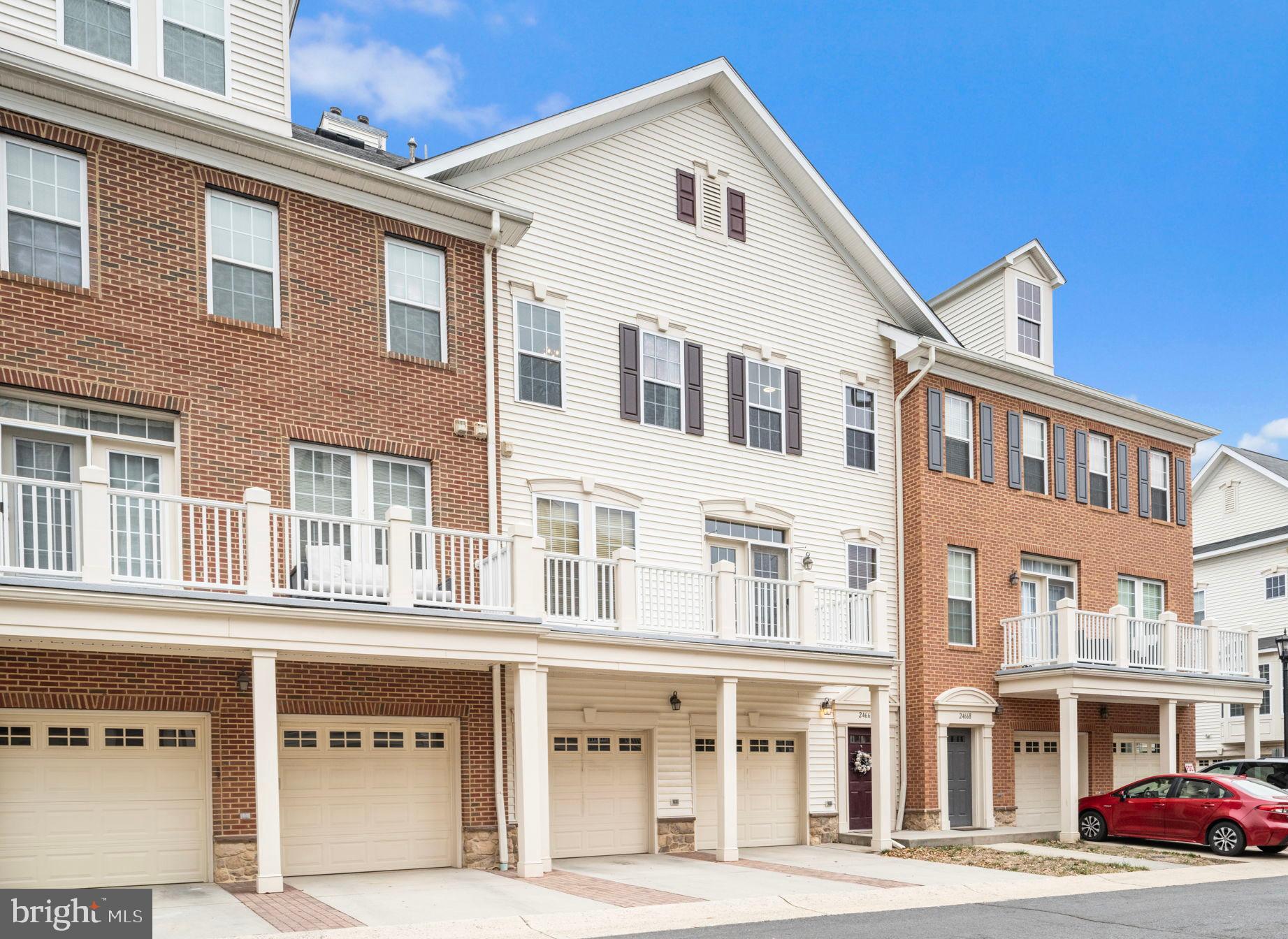 STONE SPRINGS CONDOMINIUMS - Residential