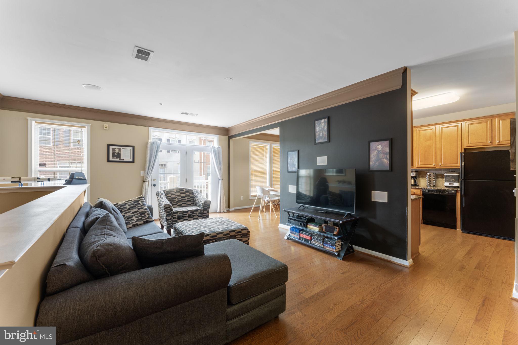 STONE SPRINGS CONDOMINIUMS - Residential