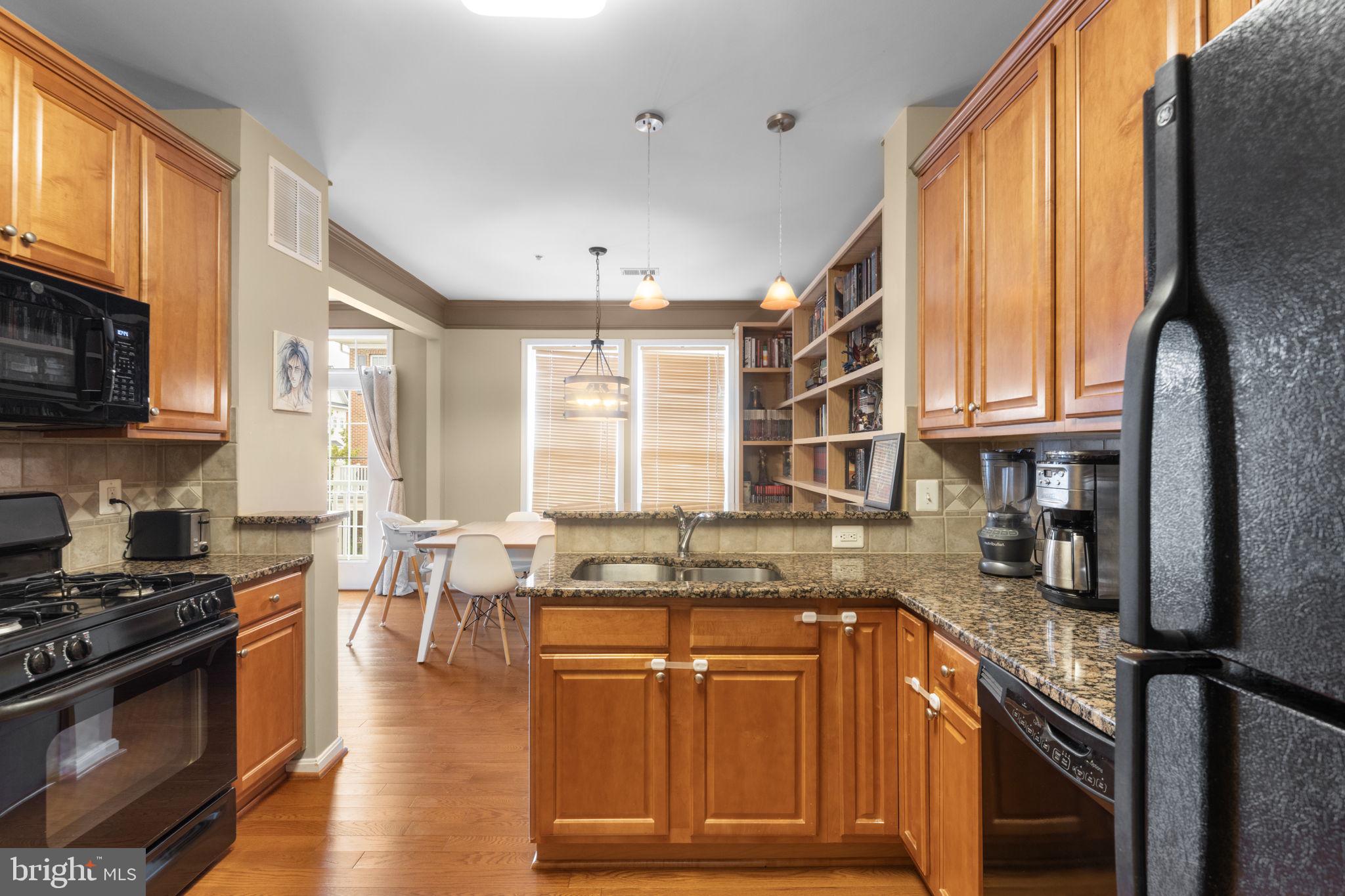 STONE SPRINGS CONDOMINIUMS - Residential