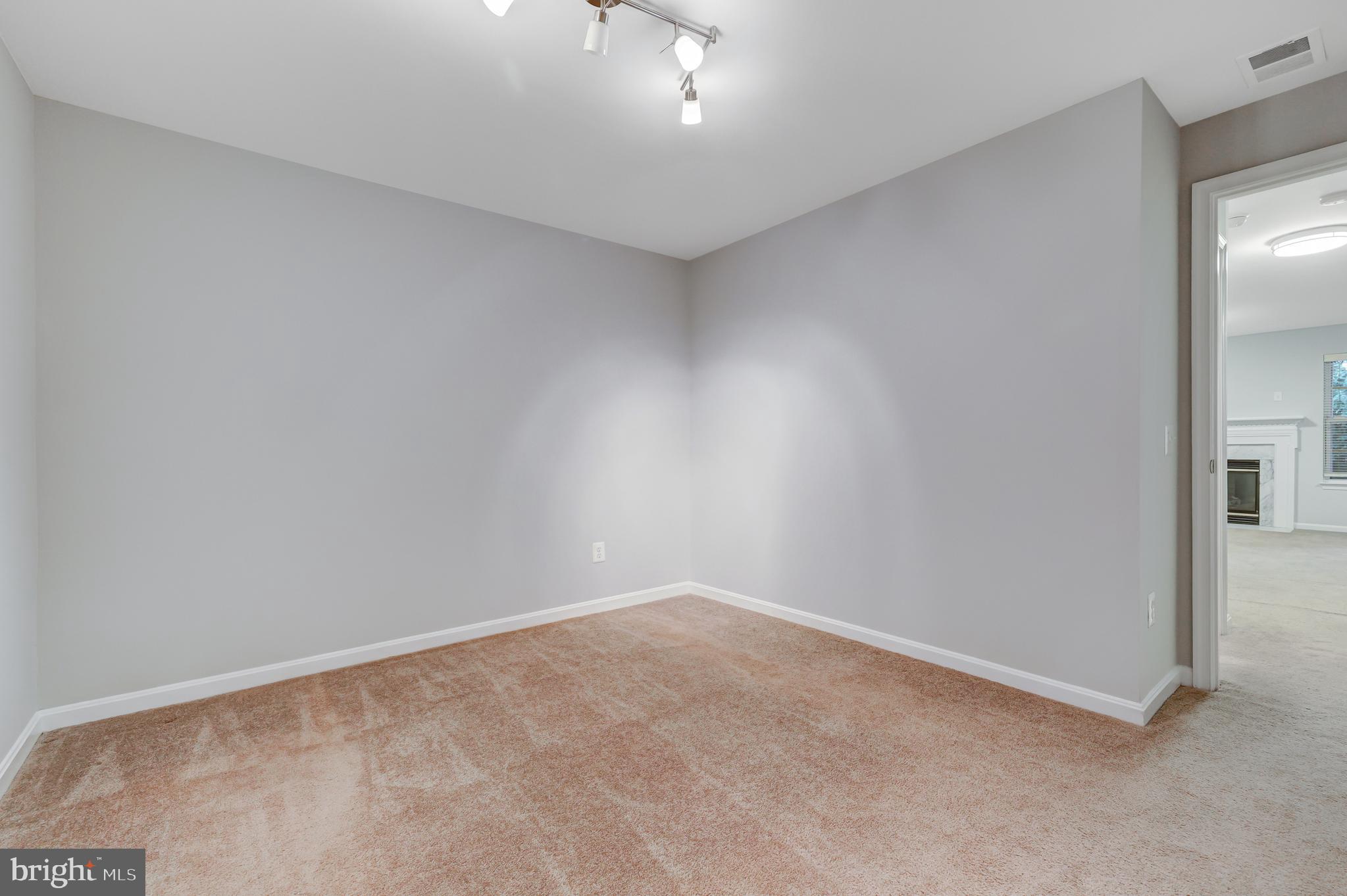 POTOMAC STATION - Residential