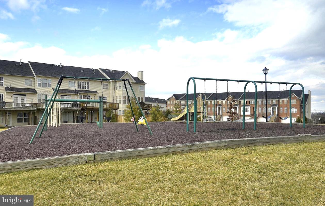 POTOMAC STATION - Residential