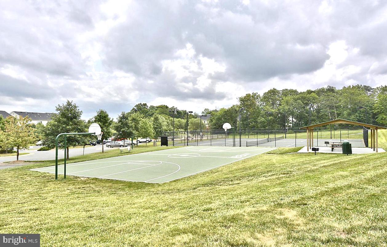 POTOMAC STATION - Residential