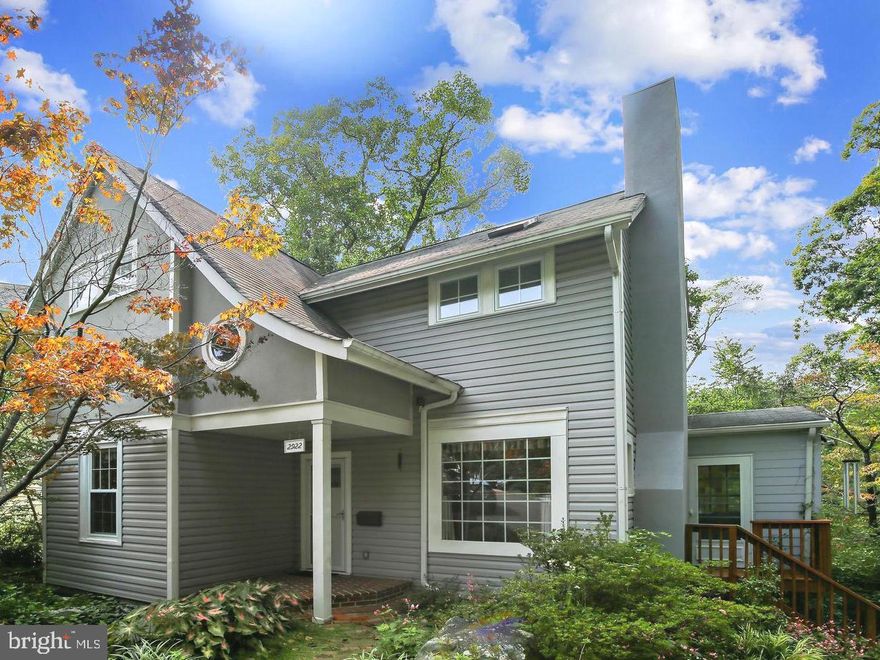 Welcome to 2922 24th Street N in Arlington, Virginia! This charming property offers a fantastic opportunity to experience comfortable living in a highly sought-after neighborhood. Here are some important details about this lease:

Location: Situated in the heart of Arlington, this home provides the perfect balance of convenience and tranquility. Enjoy easy access to nearby parks, shopping centers, restaurants, and entertainment options. Commuters will appreciate the proximity to major transportation routes, including Metro stations and bus stops.

Spacious Interiors: This property boasts spacious interiors designed to accommodate your lifestyle needs. The open floor plan creates a seamless flow between the living, dining, and kitchen areas, making it ideal for entertaining guests or enjoying quality family time. The large windows fill the space with natural light, creating a bright and inviting atmosphere.

Outdoor Space: Take advantage of the outdoor space this property offers. Whether you want to relax on the private patio or enjoy some gardening in the backyard, you'll have a tranquil oasis to unwind and recharge.

Pet-Friendly: We understand the importance of pets in your life, and some properties may allow pets with certain restrictions and additional fees. Please inquire about the pet policy for this specific property.

Nearby Schools and Amenities: This location is in close proximity to excellent schools, ensuring quality education. Additionally, you'll find various amenities, such as grocery stores, fitness centers, and recreational facilities, within a short distance.

Don't miss out on the opportunity to call 2922 24th Street N your new home. Please apply through rentspree.