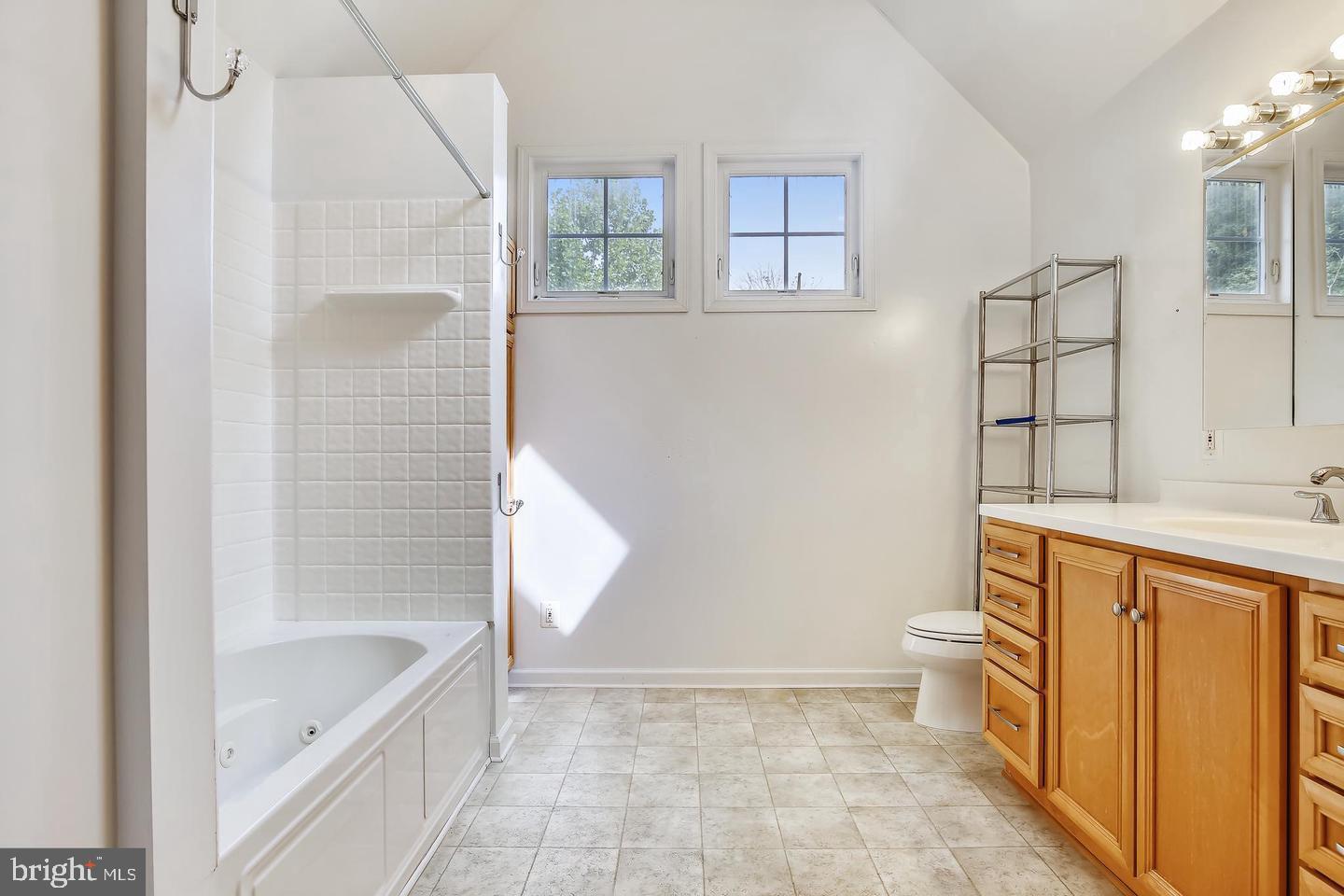 WOODMONT - Residential Lease