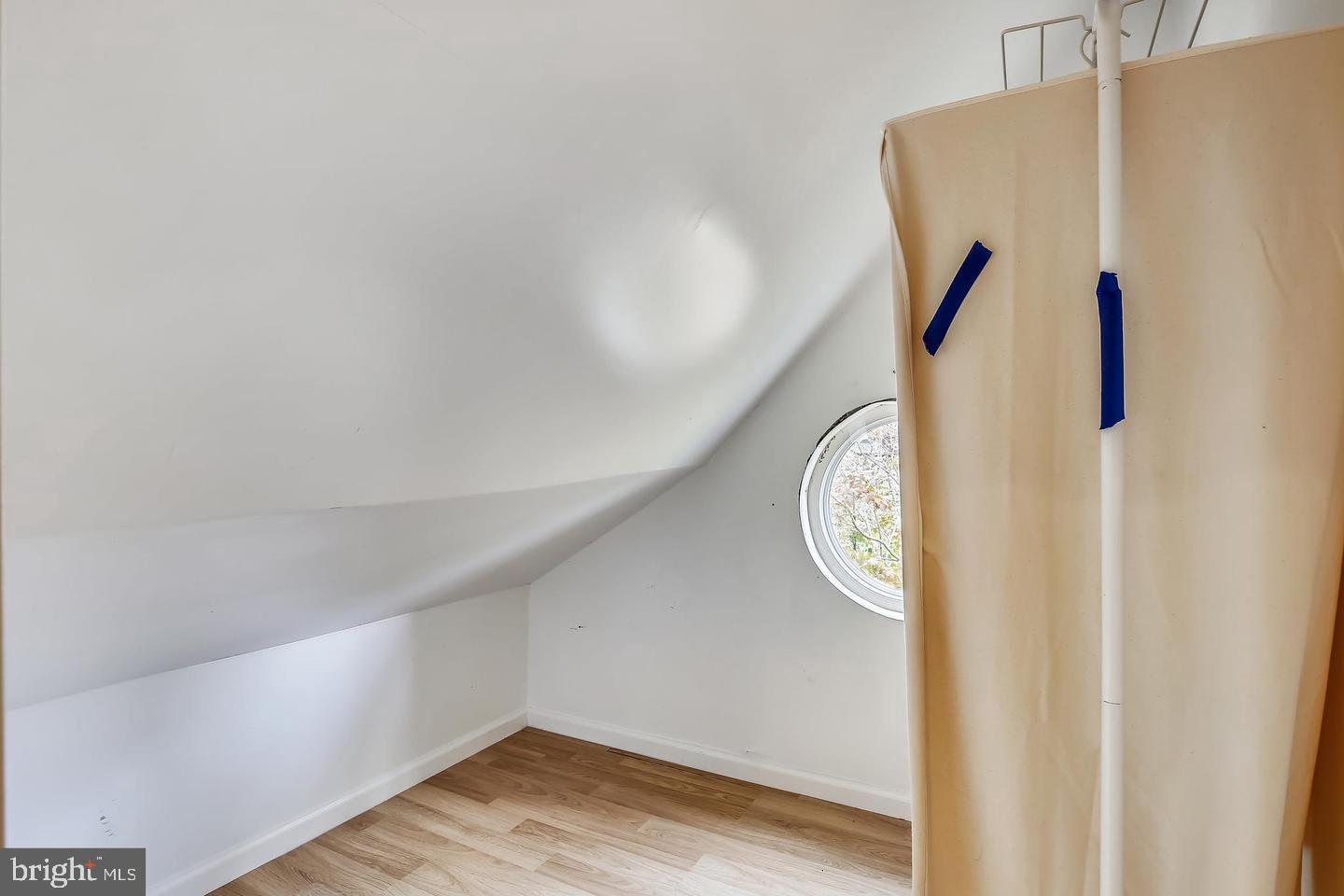 WOODMONT - Residential Lease