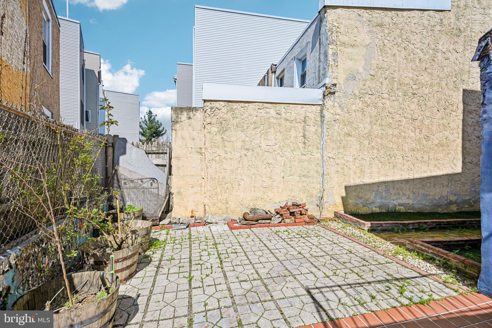 OLDE KENSINGTON - Residential