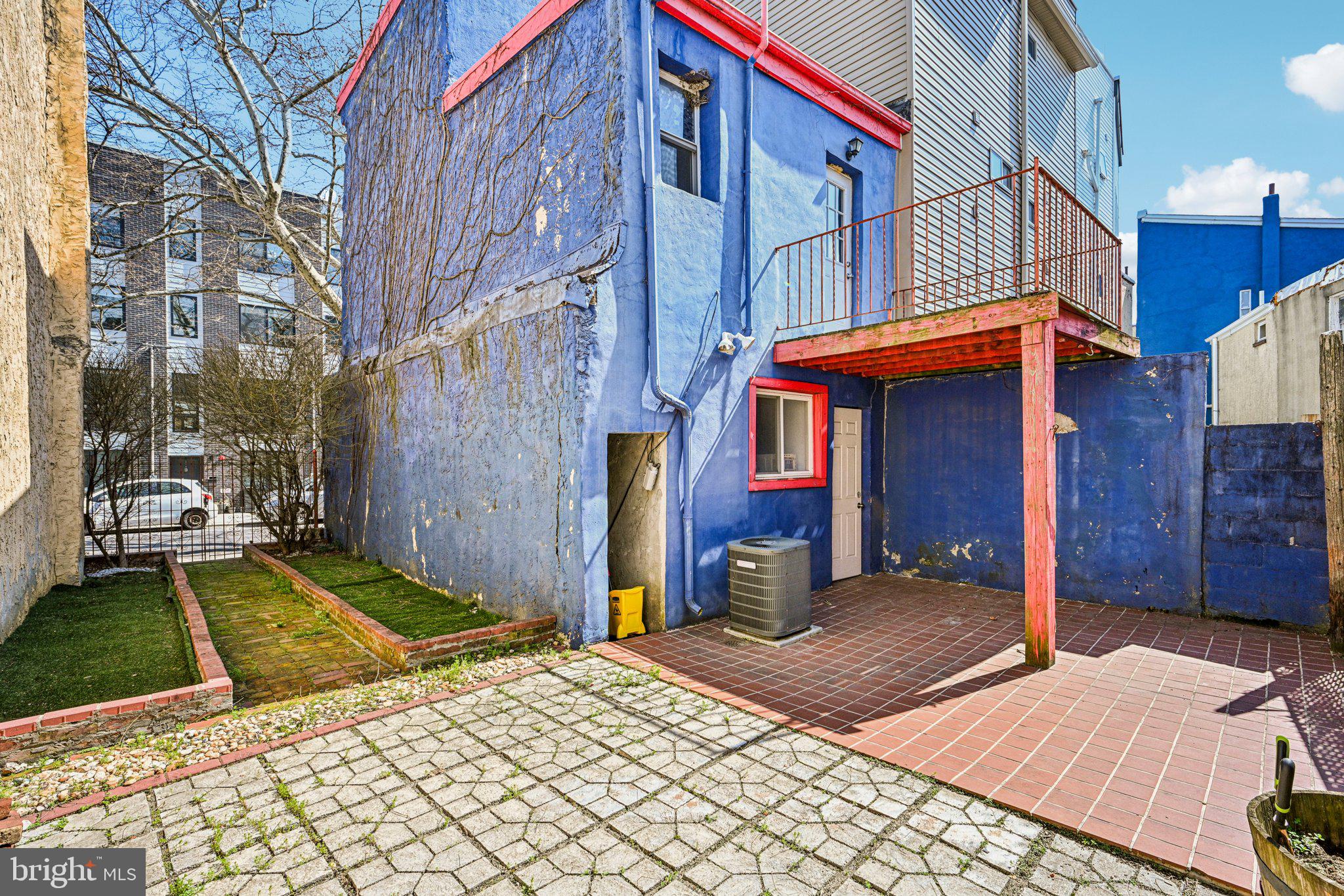 OLDE KENSINGTON - Residential