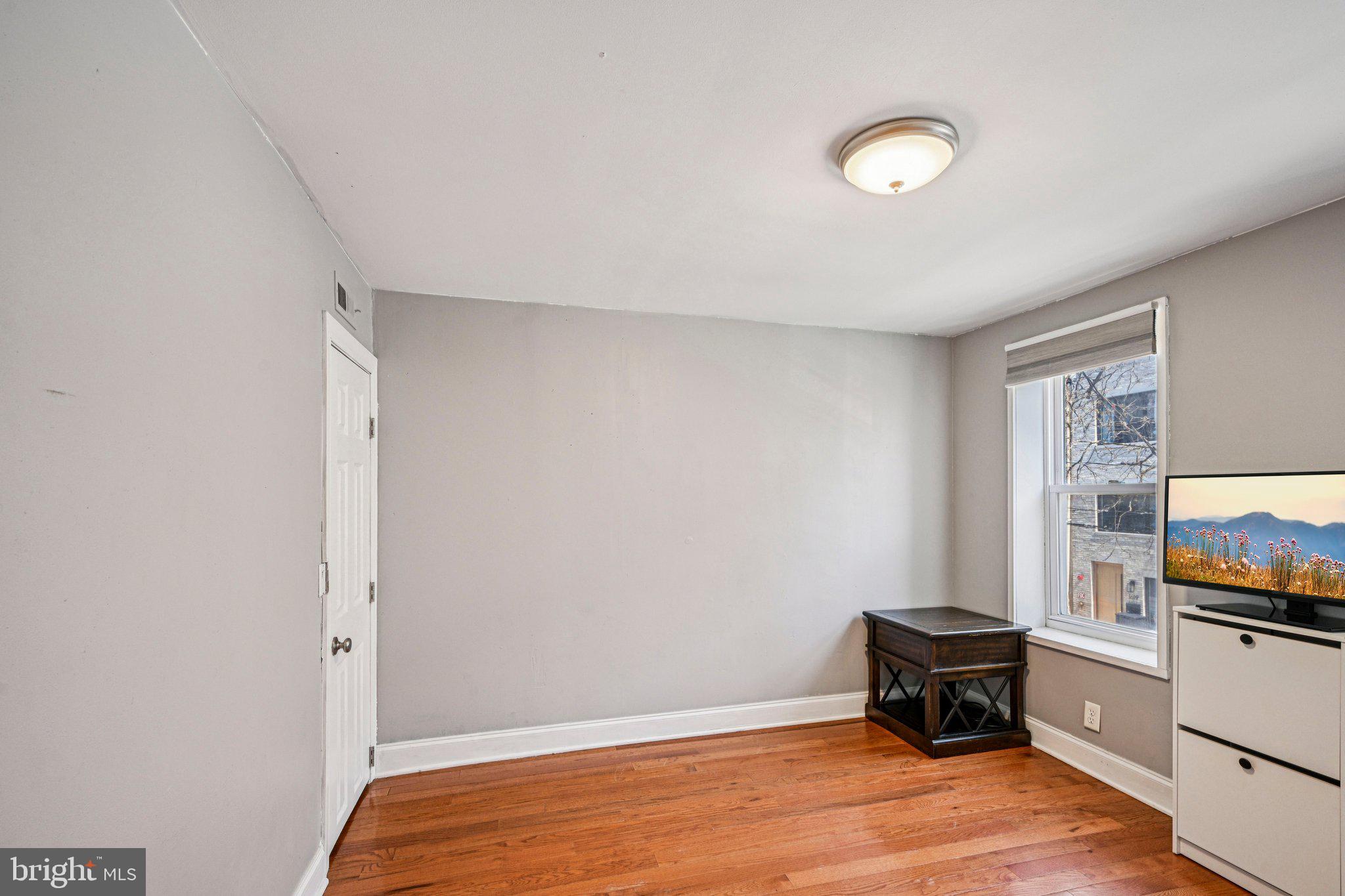 OLDE KENSINGTON - Residential