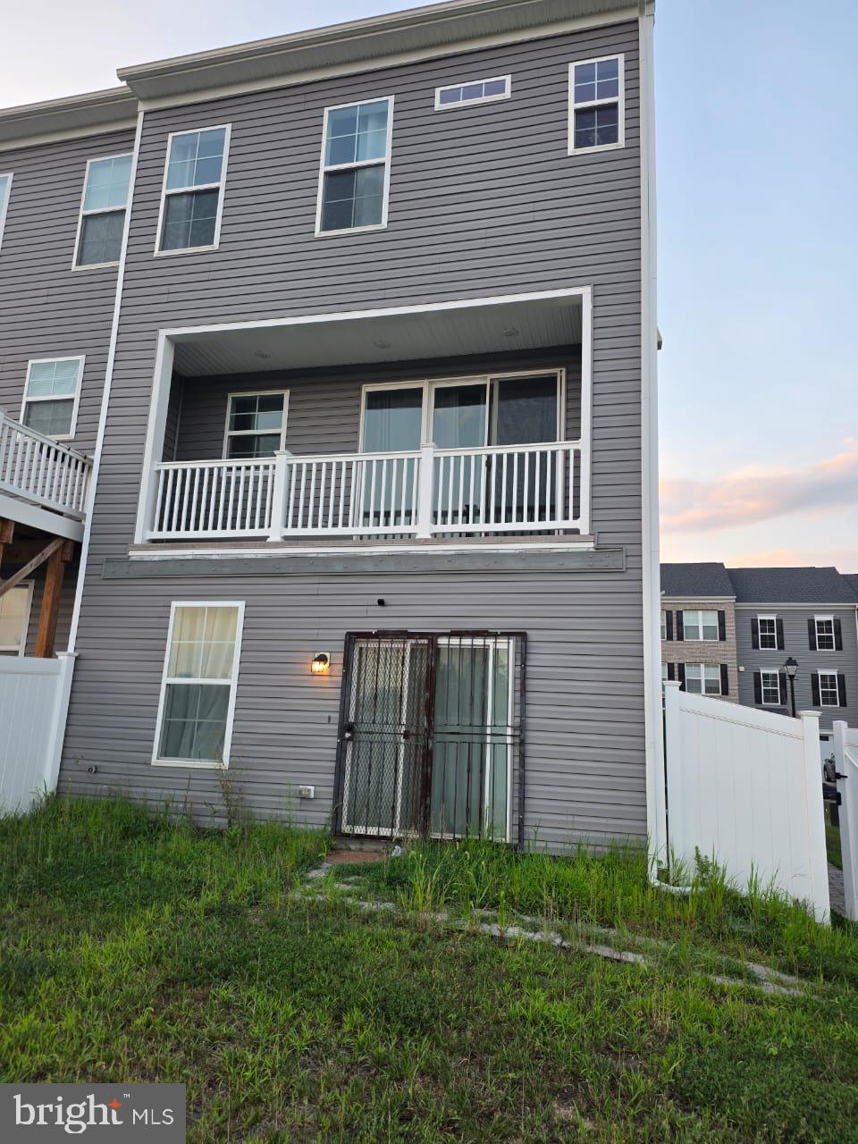 LAUREL OVERLOOK - Residential