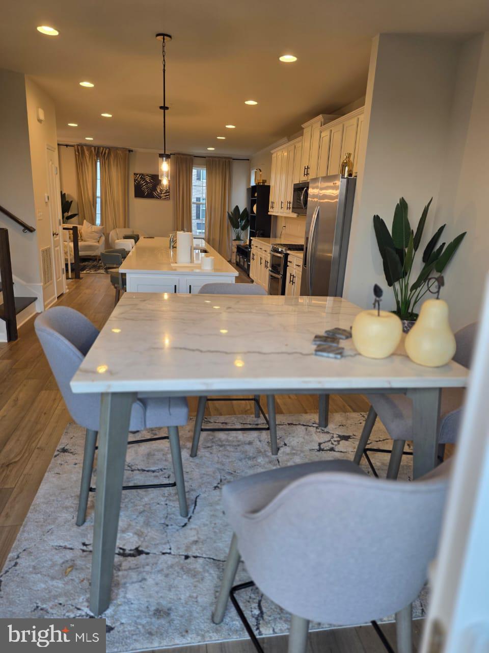 LAUREL OVERLOOK - Residential