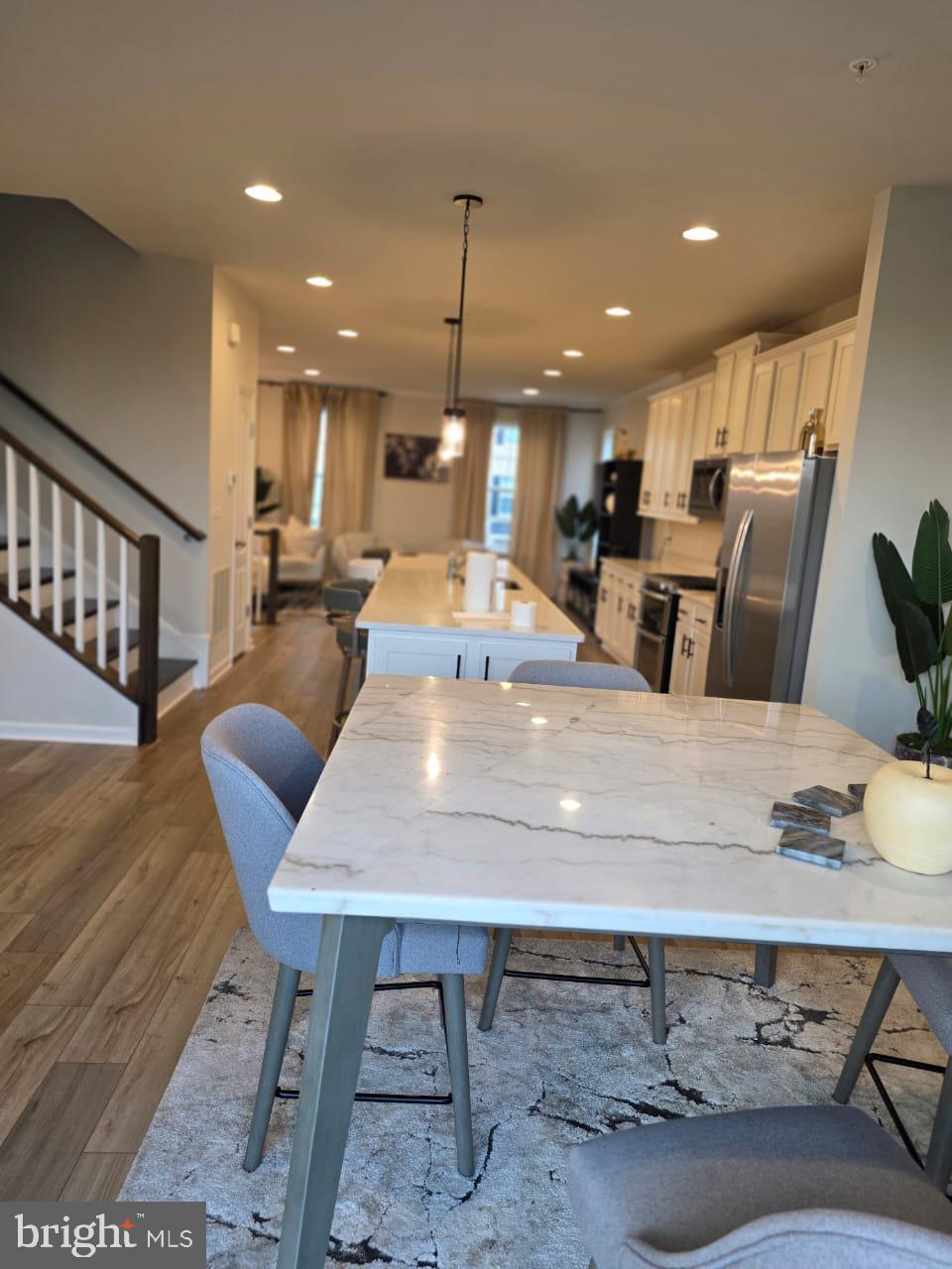 LAUREL OVERLOOK - Residential