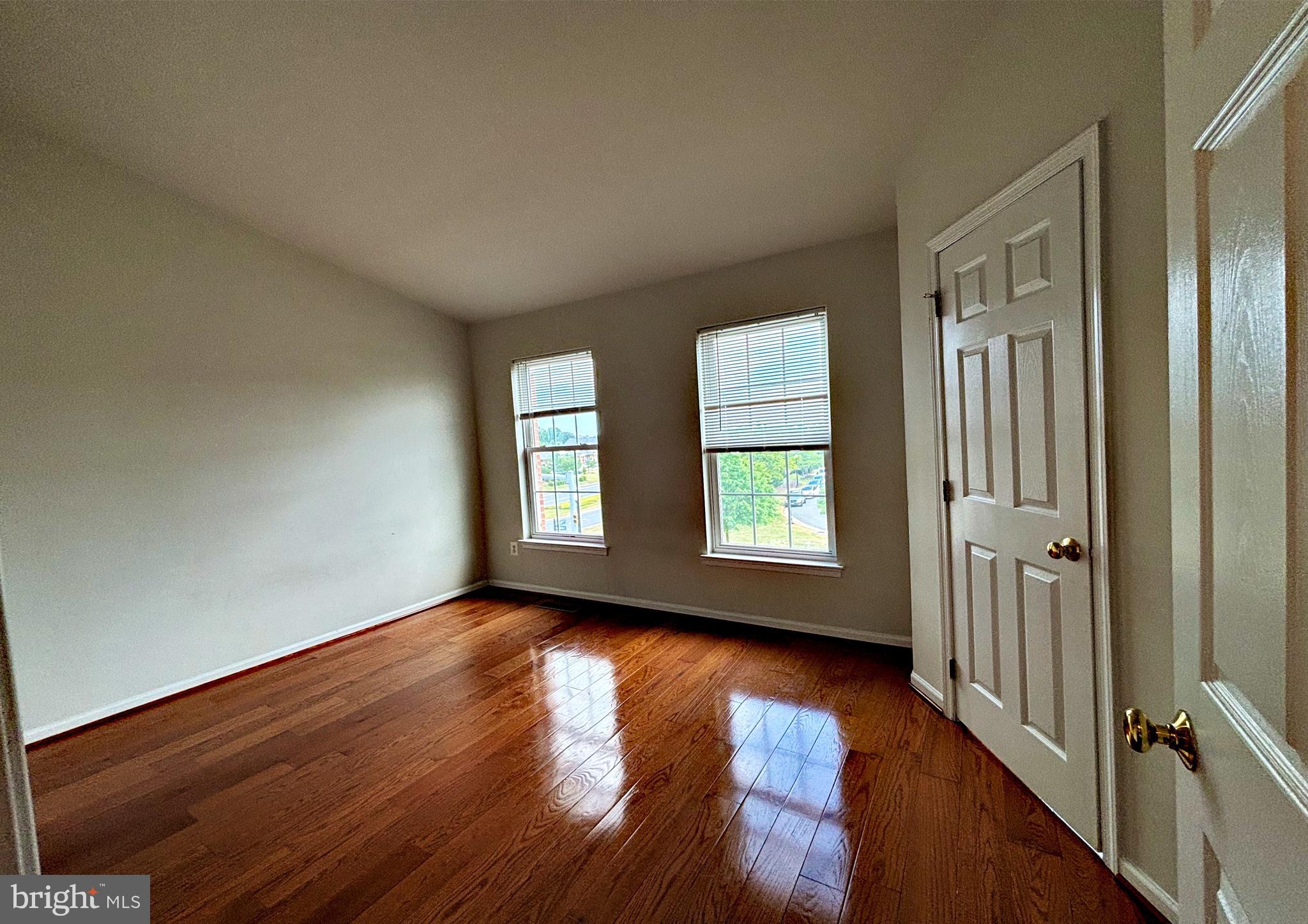 AMBERLEA AT SOUTH RIDING - Residential Lease