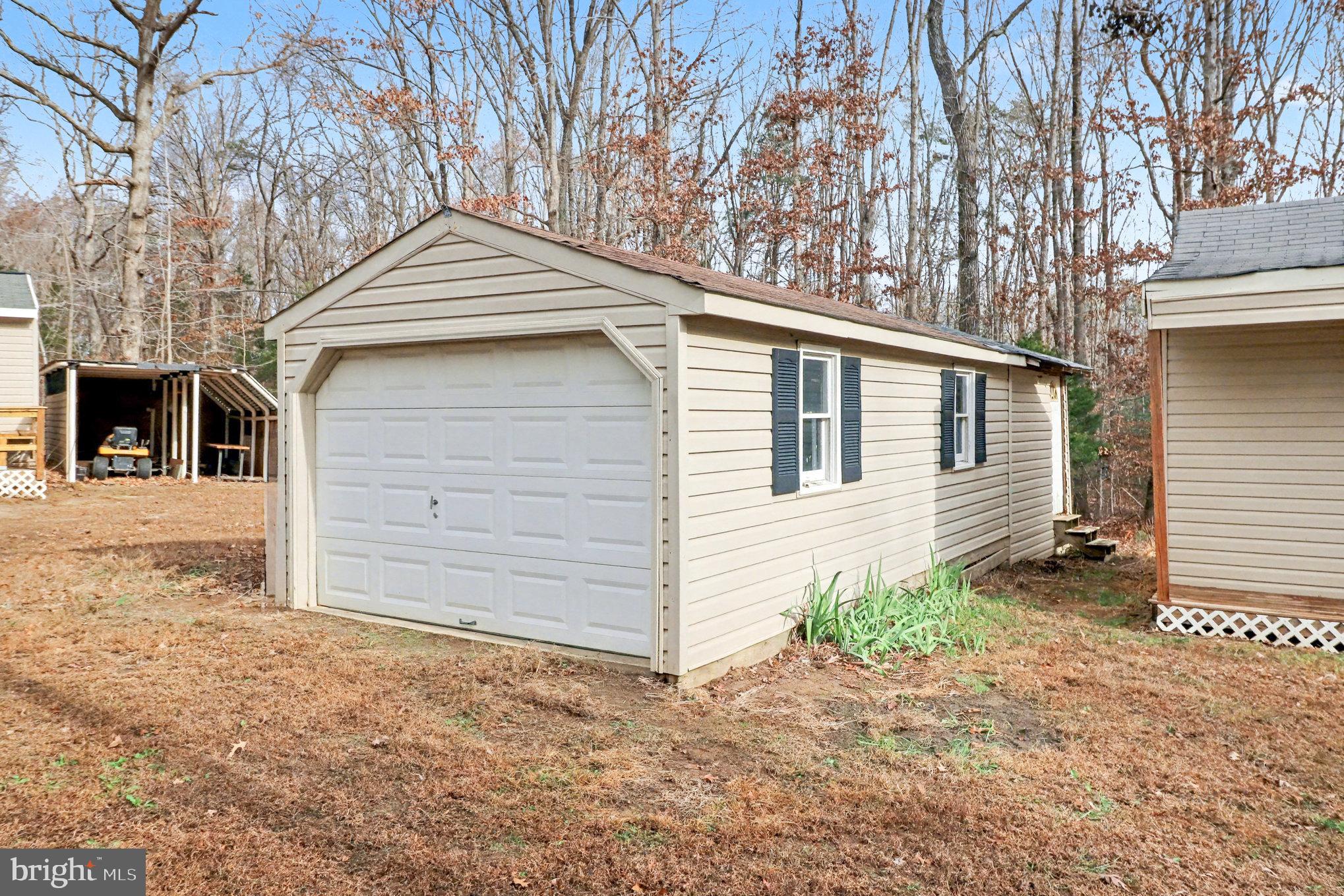 HAWKINS FARM - Residential