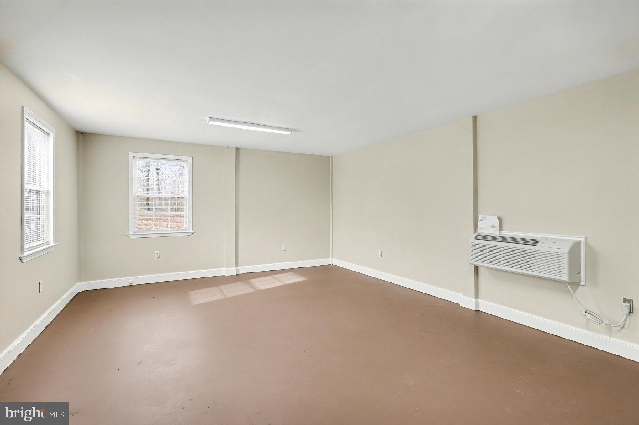 HAWKINS FARM - Residential