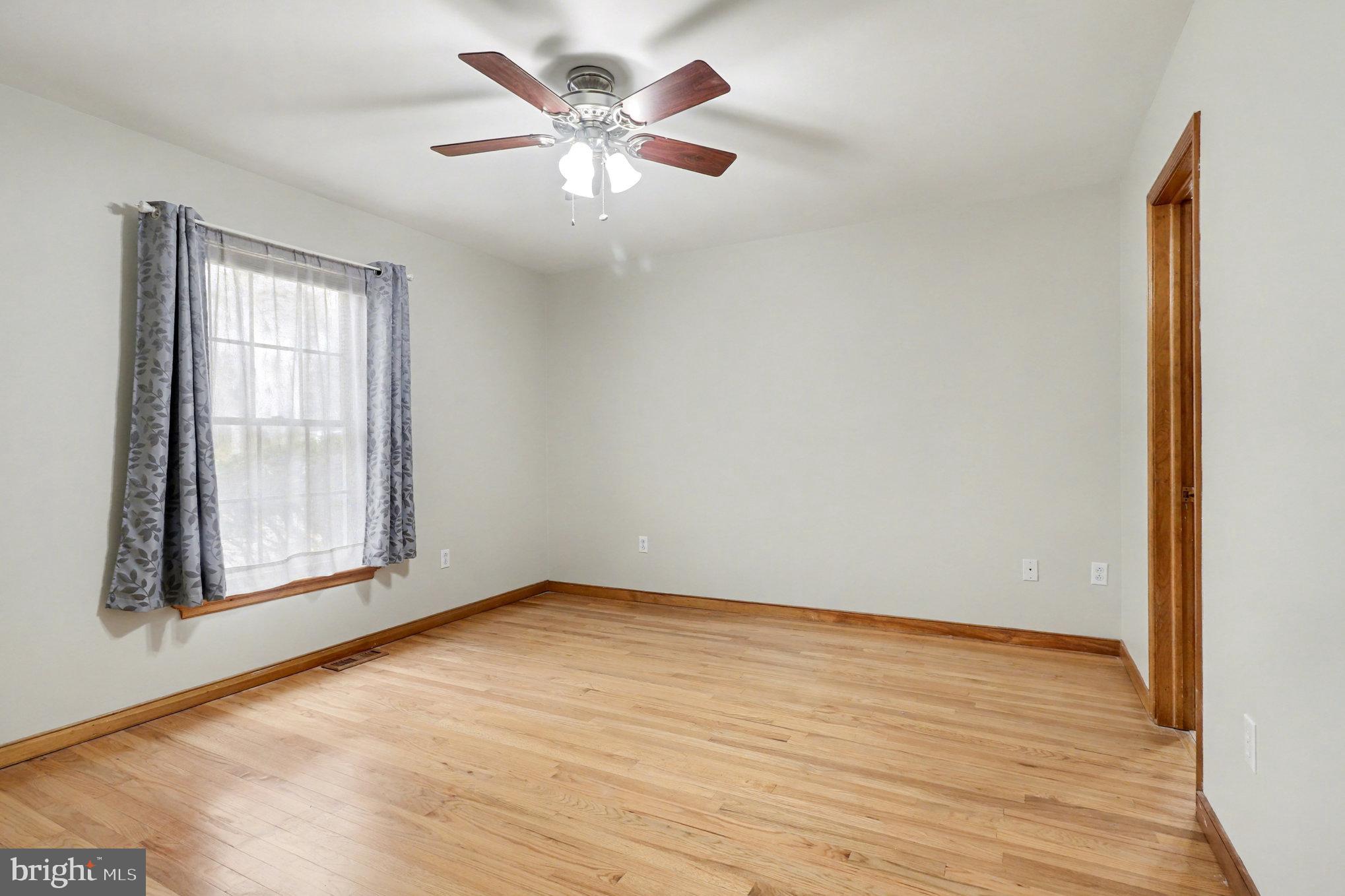 HAWKINS FARM - Residential