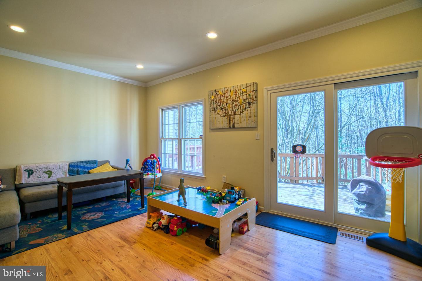 KINGSTOWNE - Residential Lease